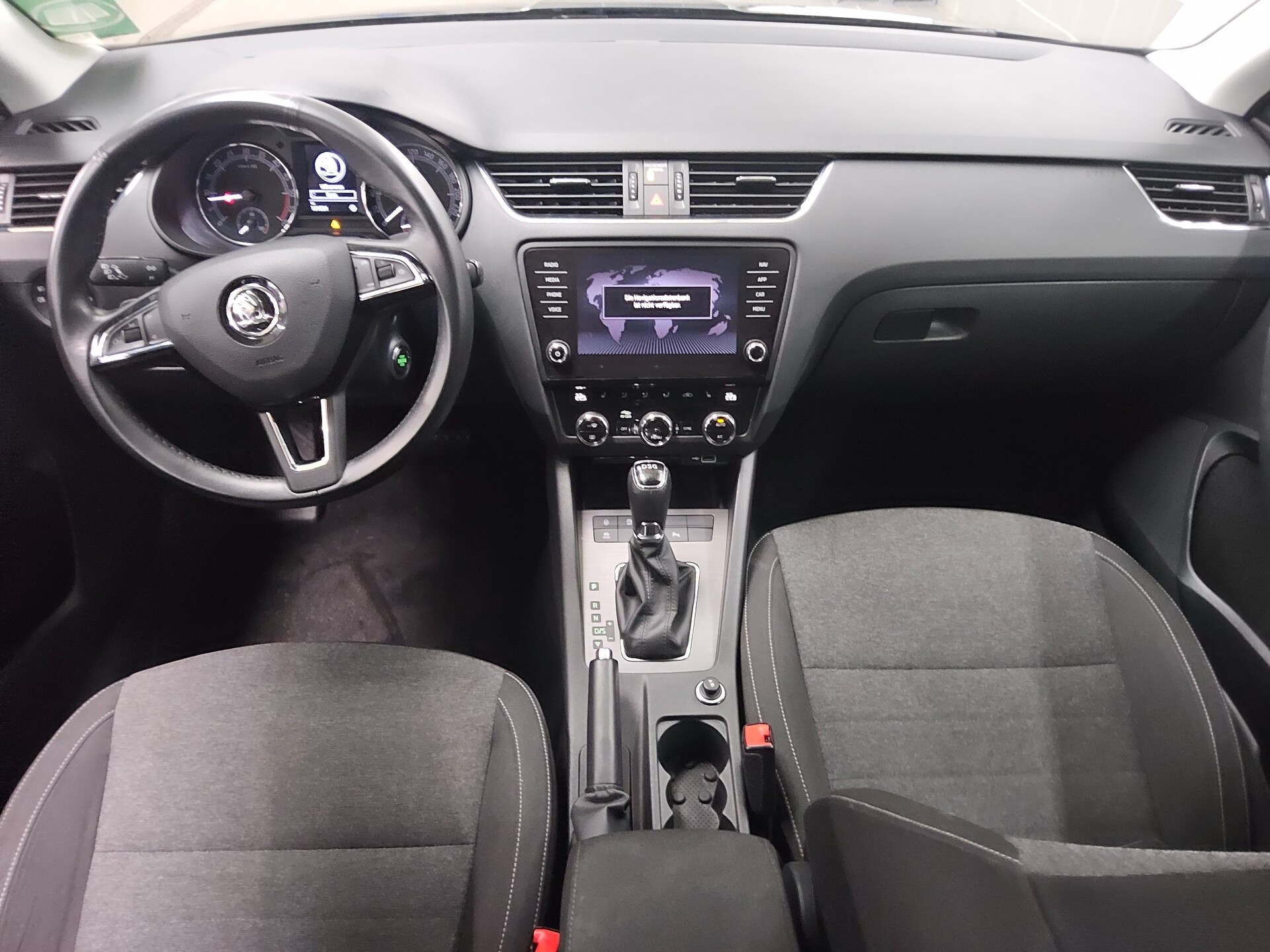 Skoda Octavia Kombi 1.6 TDI Soleil Navi LED RfK ACC 5