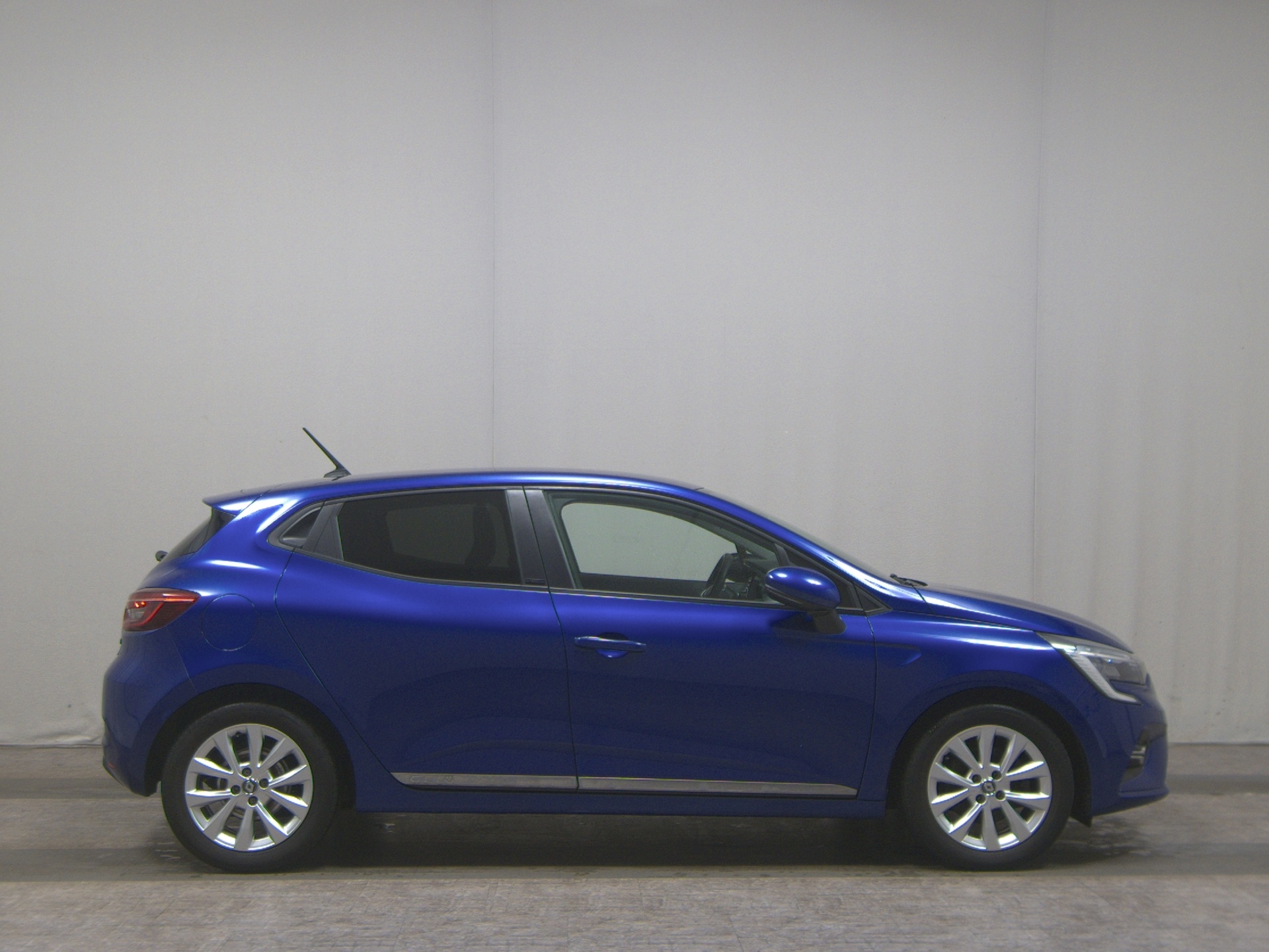 Renault Clio 1.6 E-Tech Hybrid Experience Navi LED PDC