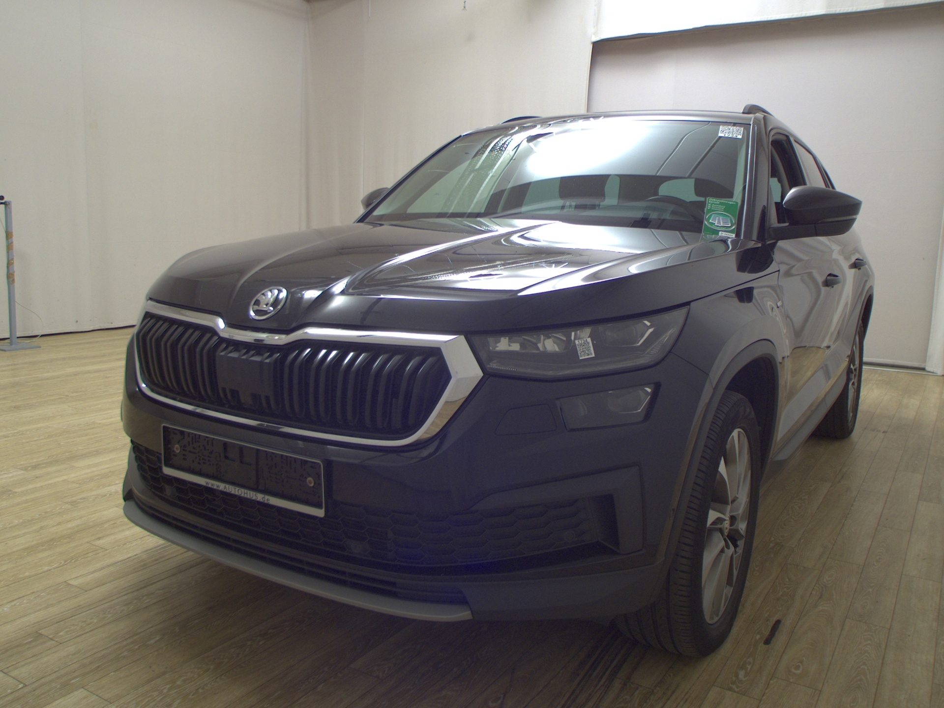 Skoda Kodiaq 2.0 TDI Clever Navi LED RfK AHK ACC Shz 2