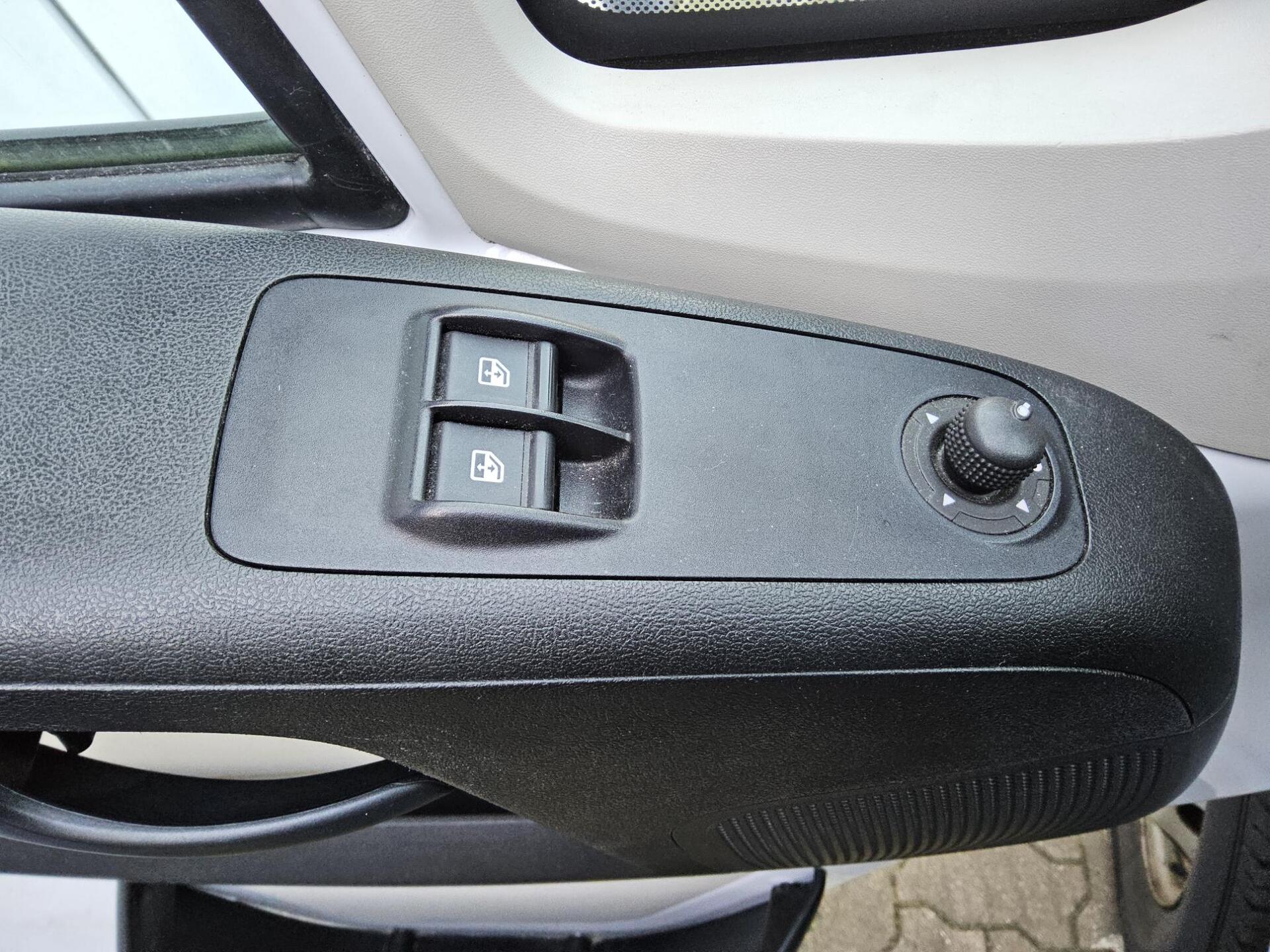 Fiat Ducato Maxi Koffer Lambox Radio Klima Tempo 9