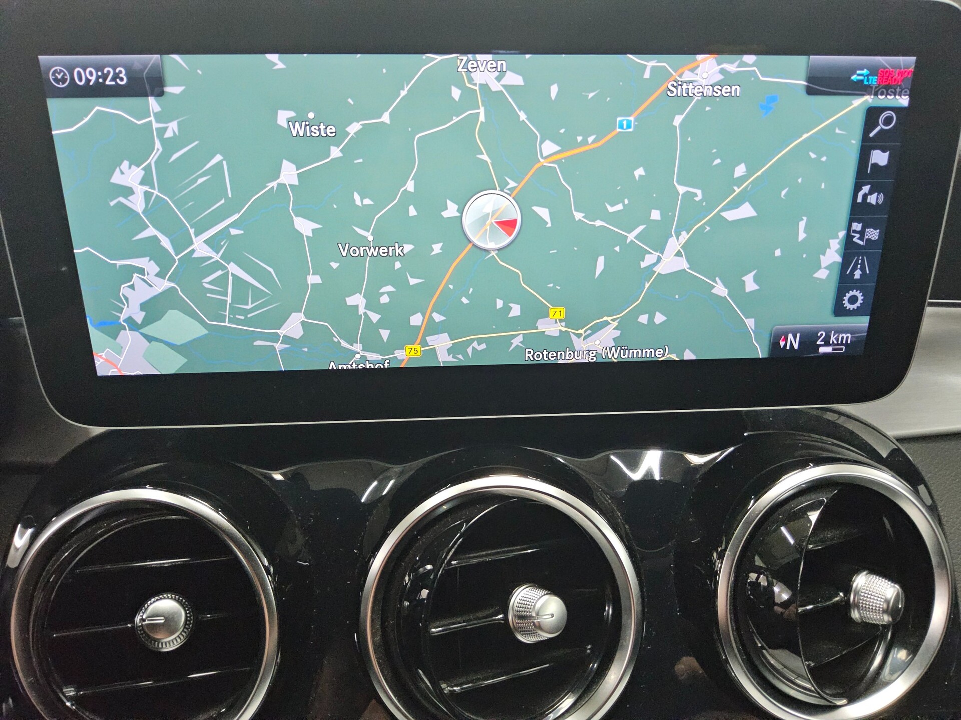 Mercedes-Benz C 300 T de AMG-Line Leder Navi LED Shz Tempomat 7