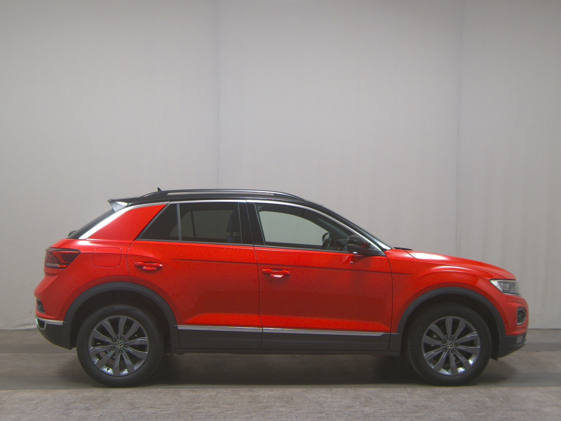 Volkswagen T-Roc 2.0 TDI Sport Navi LED AID Pano RfK AHK