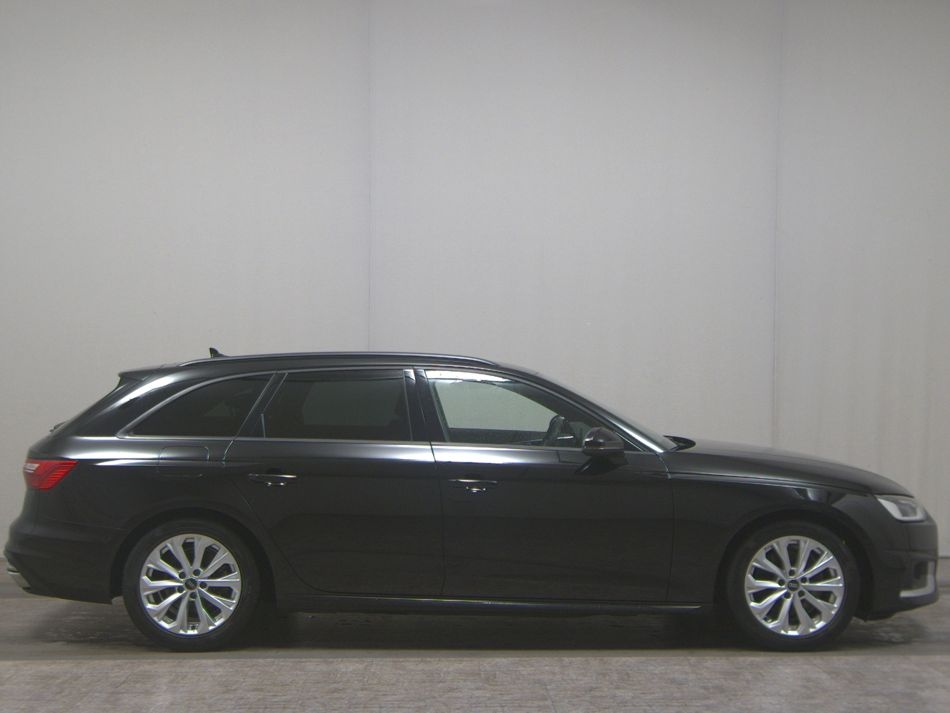 Audi A4 Avant 35 TDI advanced Navi+ LED RFK Ambiente