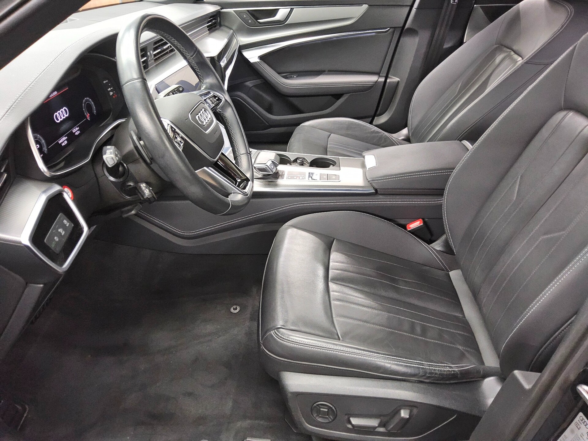 Audi A6 Avant 40 TDI design Navi LED vc Leder RFK AHK 9