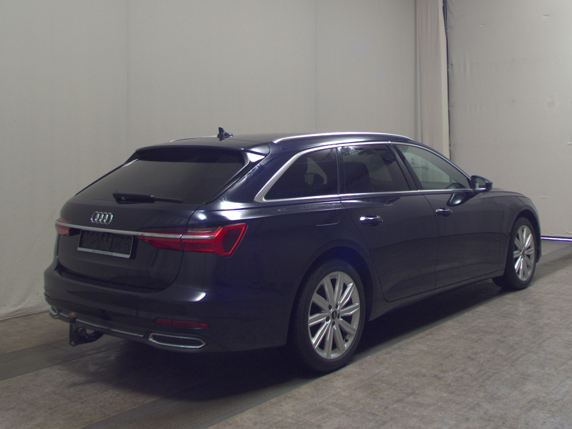 Audi A6 Avant 40 TDI design Navi LED vc Leder RFK AHK 4