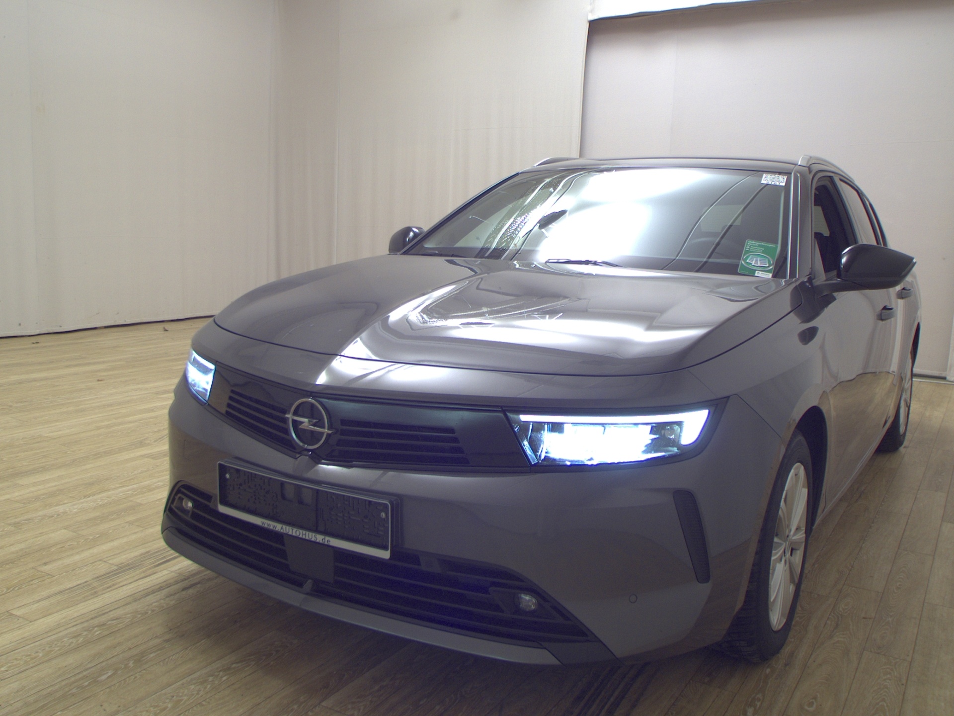 Opel Astra ST 1.5 D Elegance T-Leder Navi LED RFK Shz 2