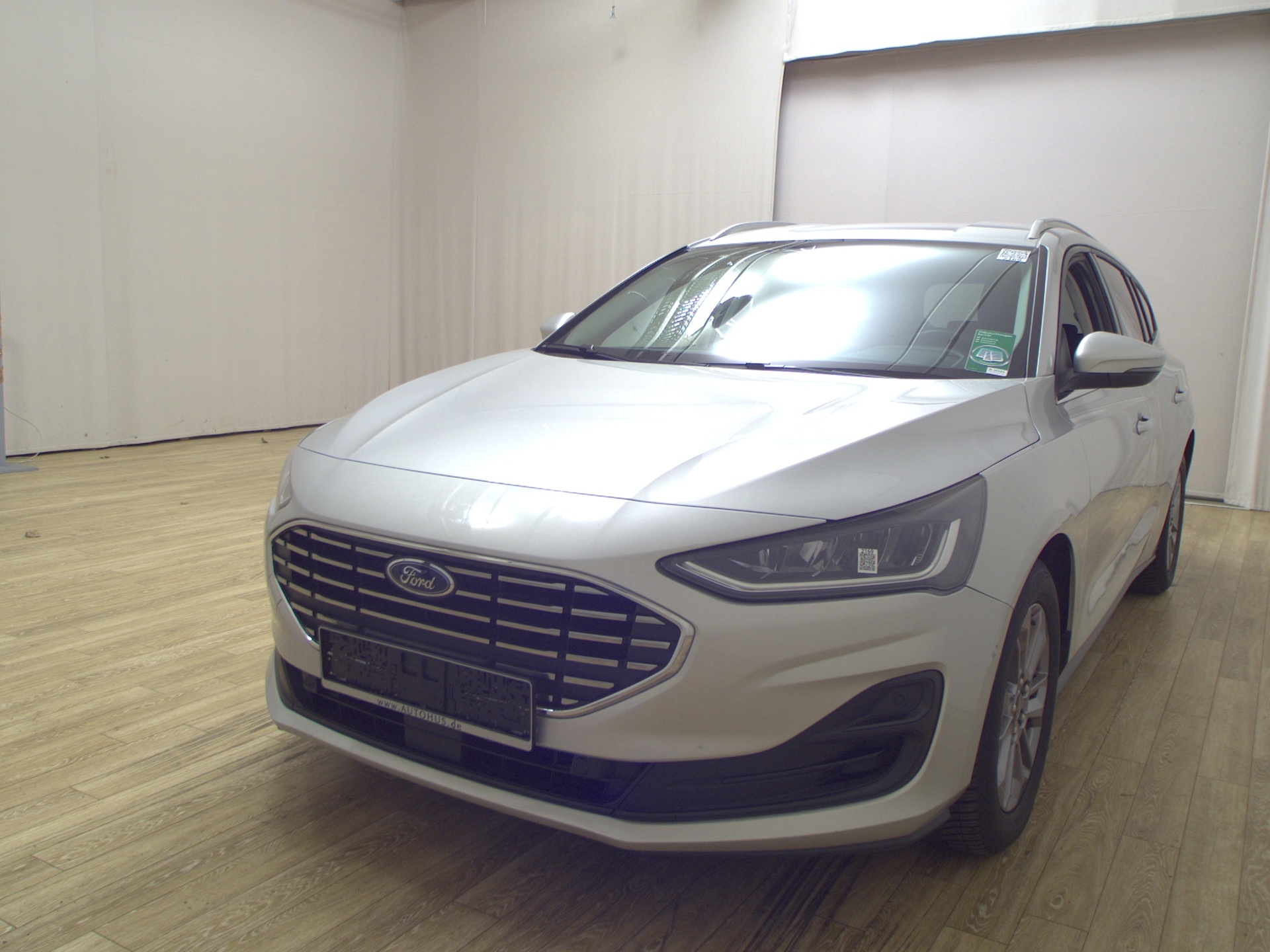 Ford Focus Turnier 1.5 EB Titanium X Navi LED RFK PDC 2