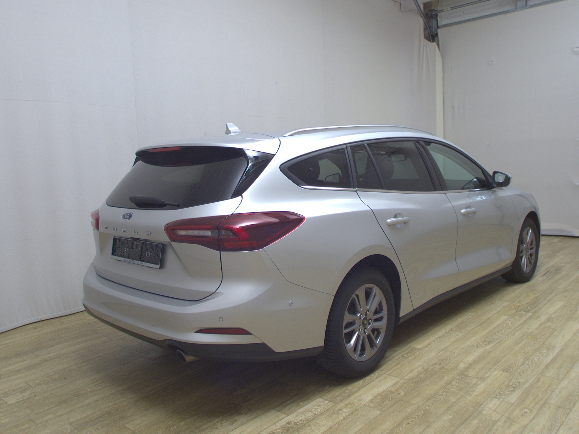 Ford Focus Turnier 1.5 EB Titanium X Navi LED RFK PDC 4