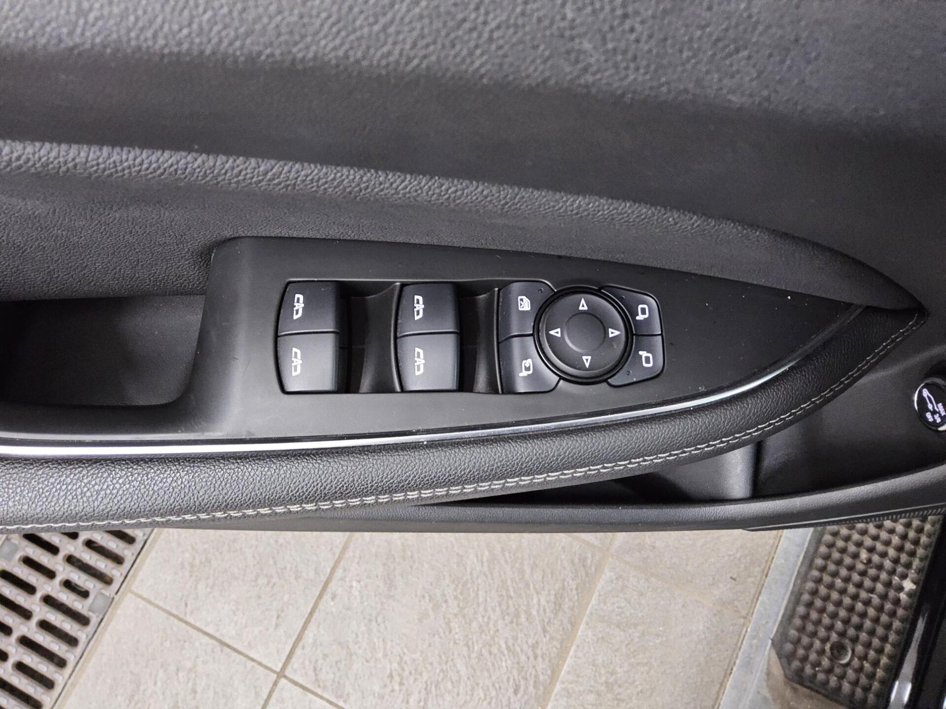 Opel Insignia ST 1.5 D Business Ed. Navi LED RfK AHK 9