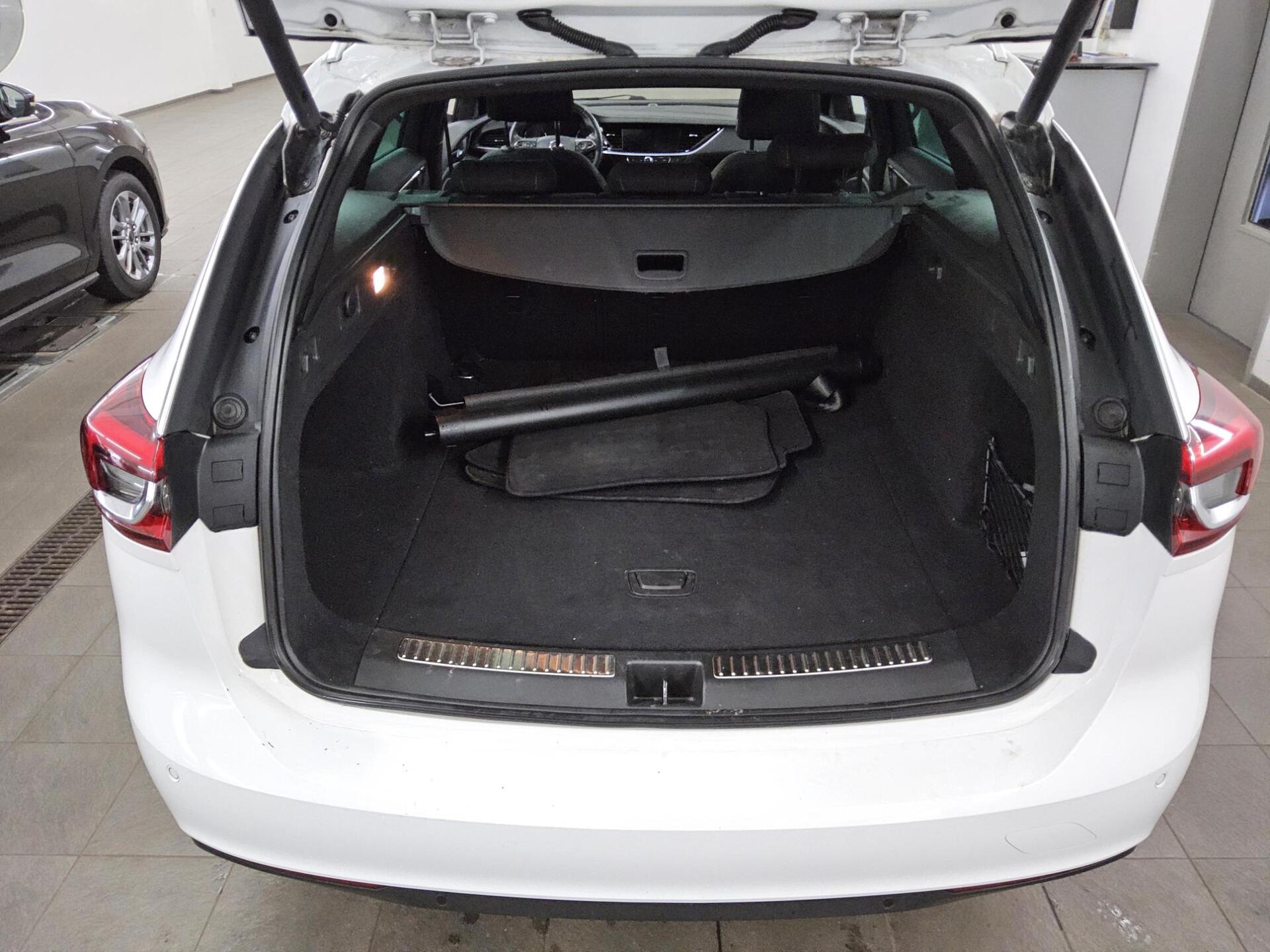 Opel Insignia ST 1.5 D Business Ed. Navi LED RFK 11