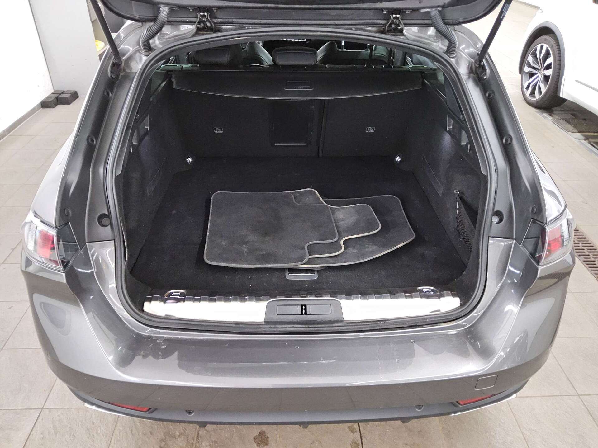 Peugeot 508 SW 1.5 BlueHDI Allure T-Leder Navi LED RFK 12