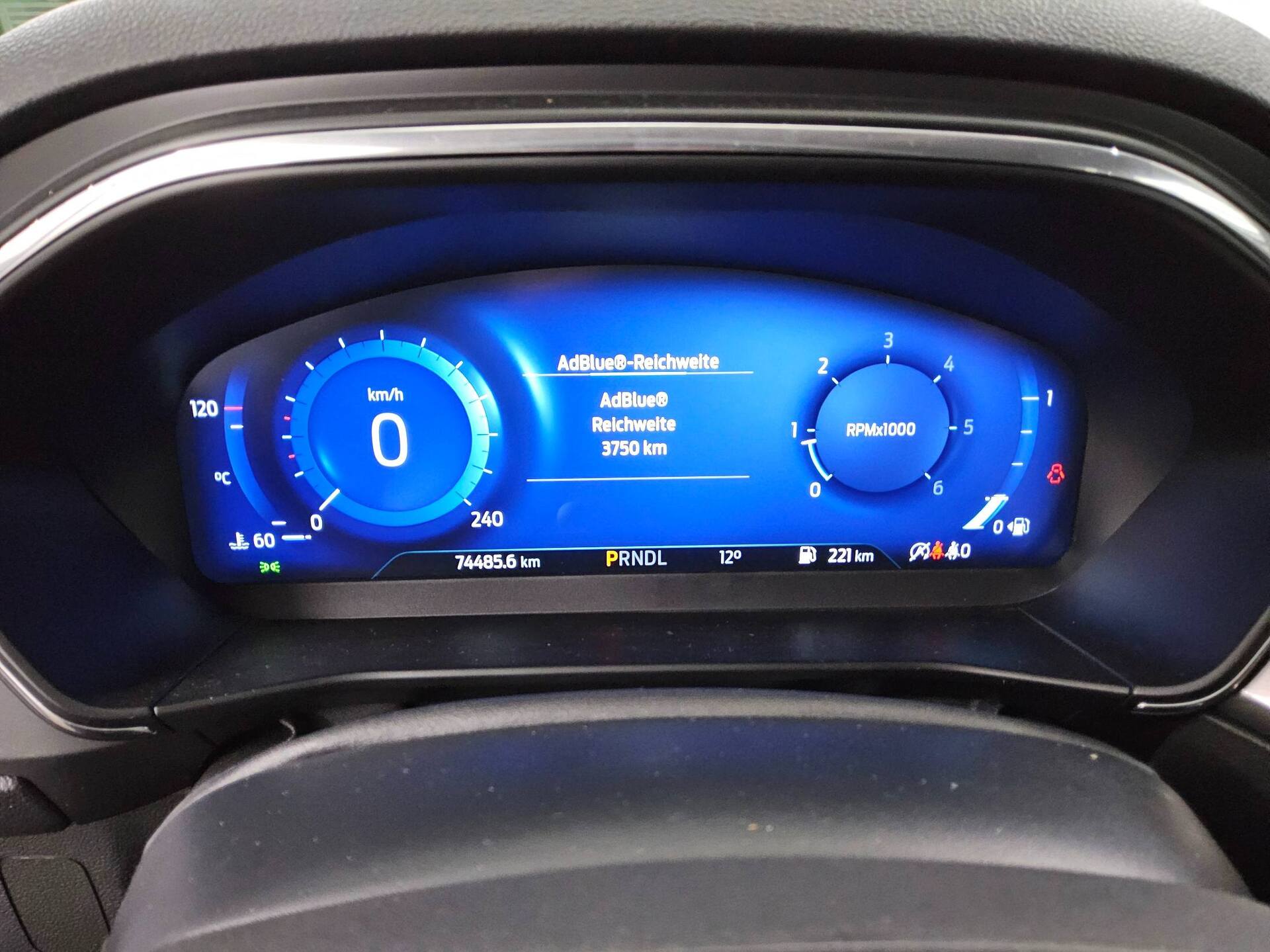Ford Focus Turnier 1.5 EB Titanium X Navi DC LED RFK 8