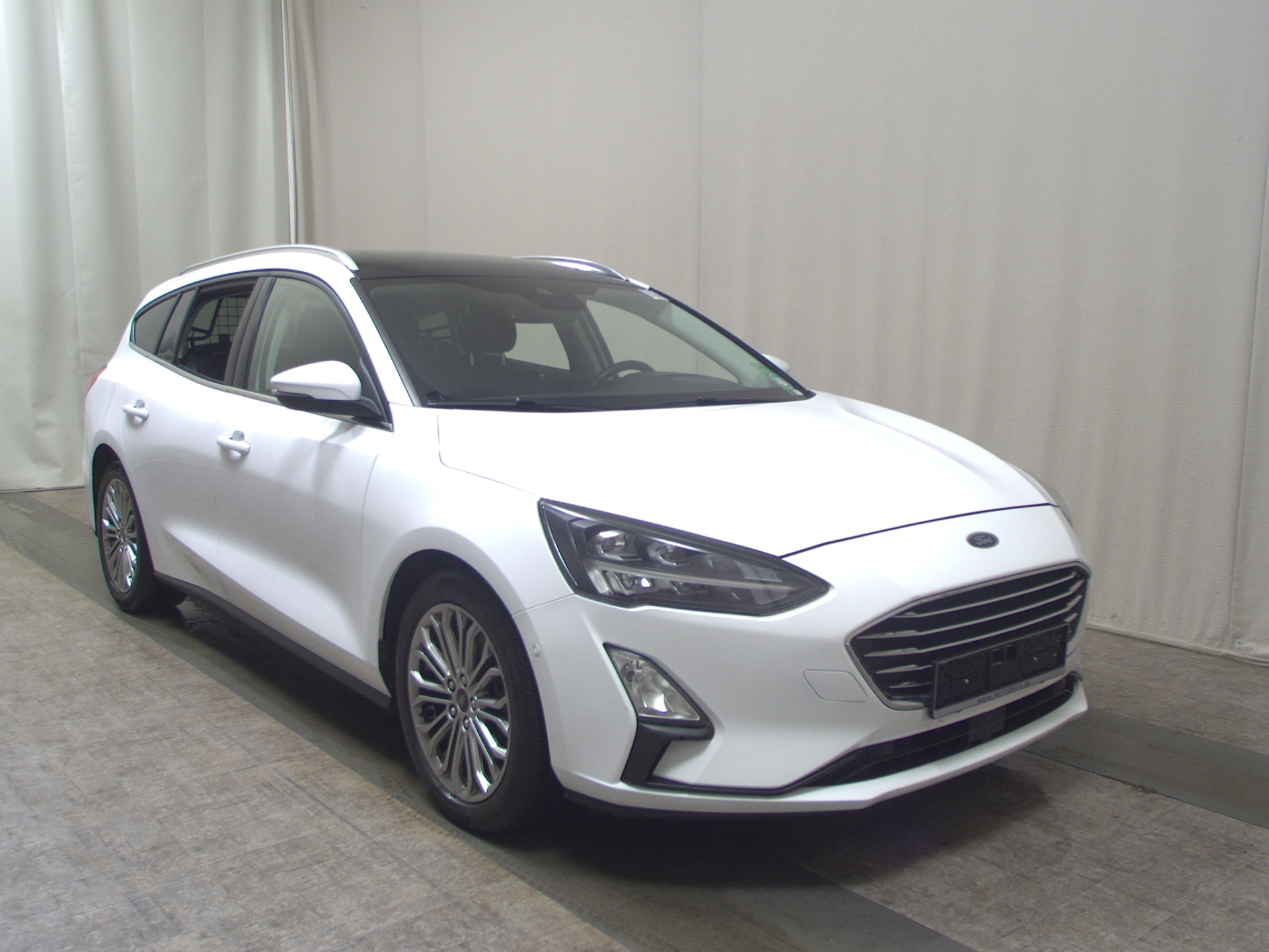 Ford Focus Turnier 2.0 EB Titanium X Pano LED HuD RfK 3