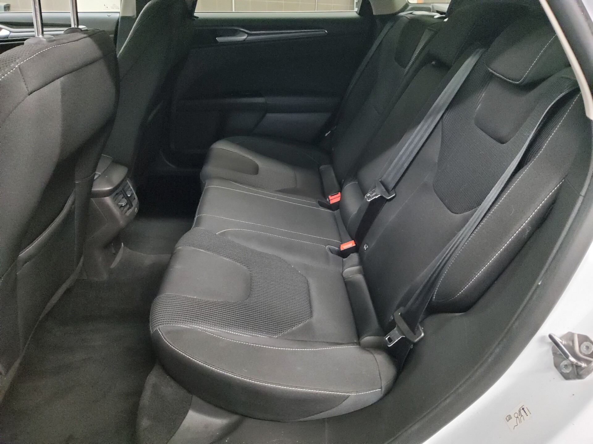 Ford Mondeo Turnier 2.0 EB Titanium Navi LED AHK 13