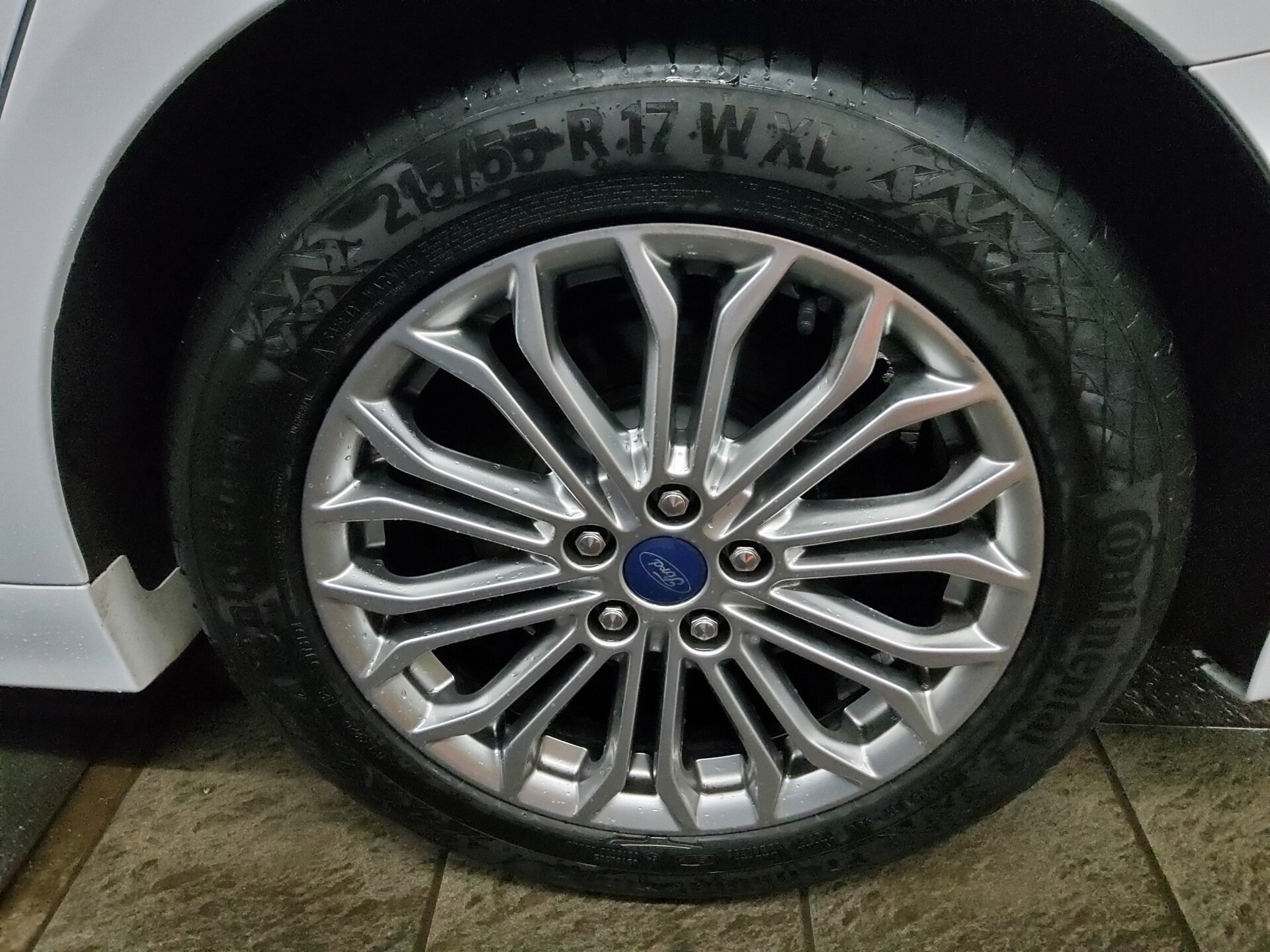 Ford Mondeo Turnier 2.0 EB Titanium Navi LED AHK 10