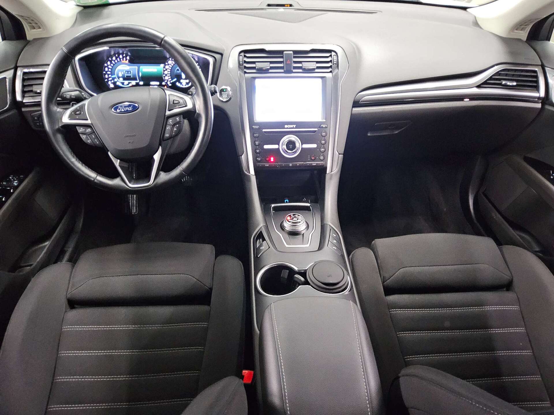 Ford Mondeo 2.0 EB Titanium Navi LED 4xShz ACC PDC 5