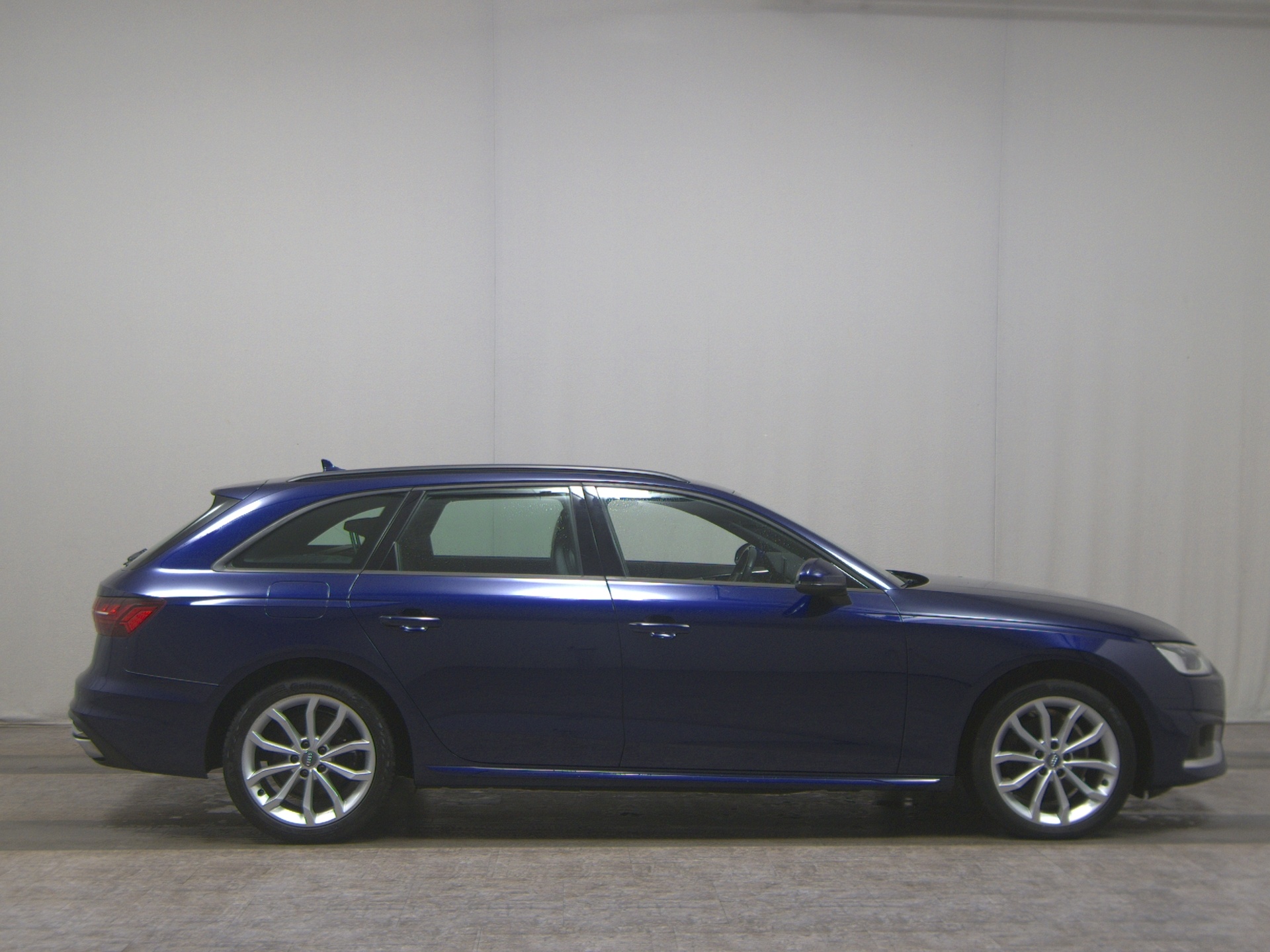 Audi A4 Avant 35 TDI S-Line S-Sportsitze Navi vc B&O