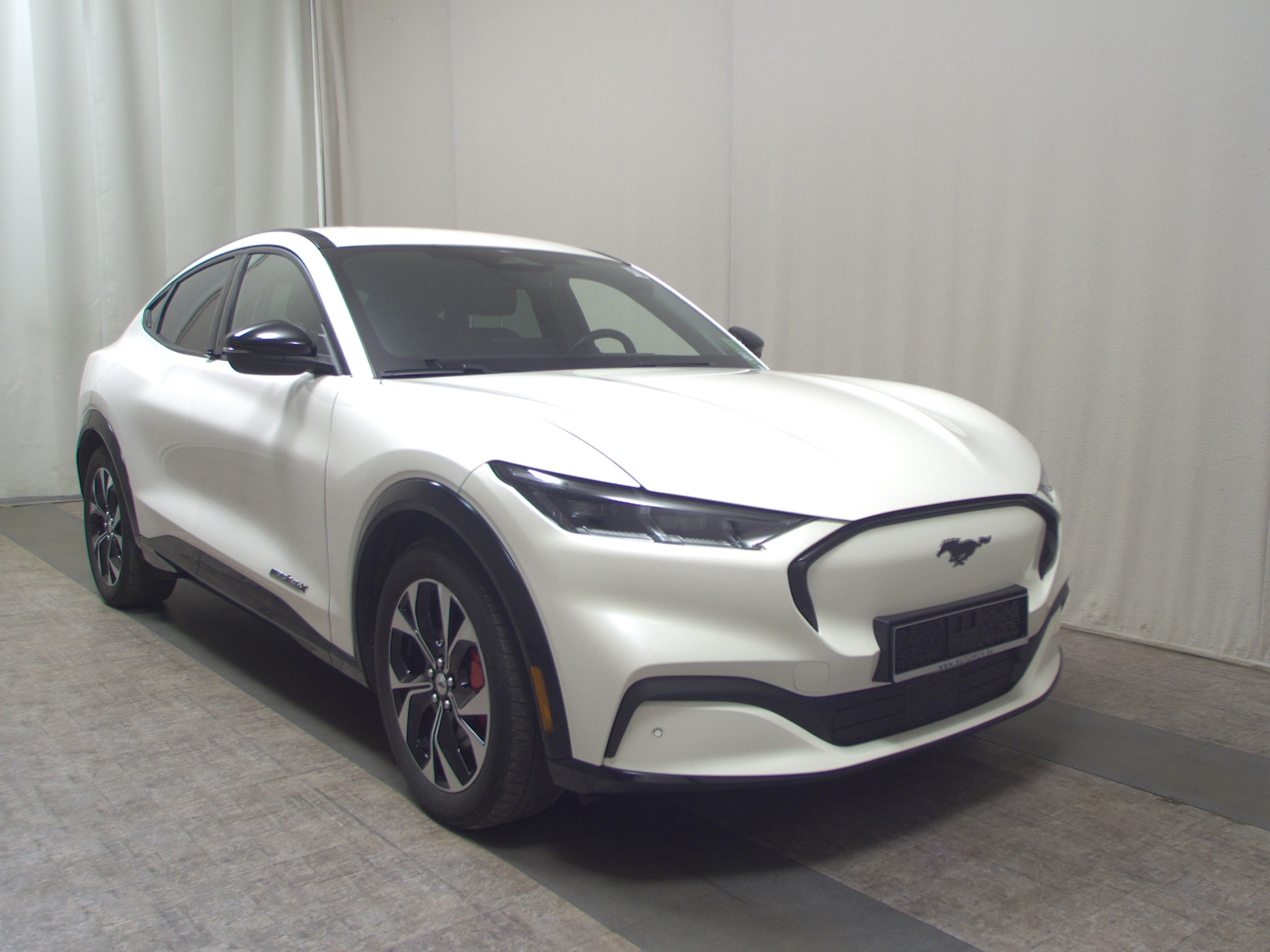 Ford Mustang Mach-E AWD Leder Navi LED+ RfK Memory 3