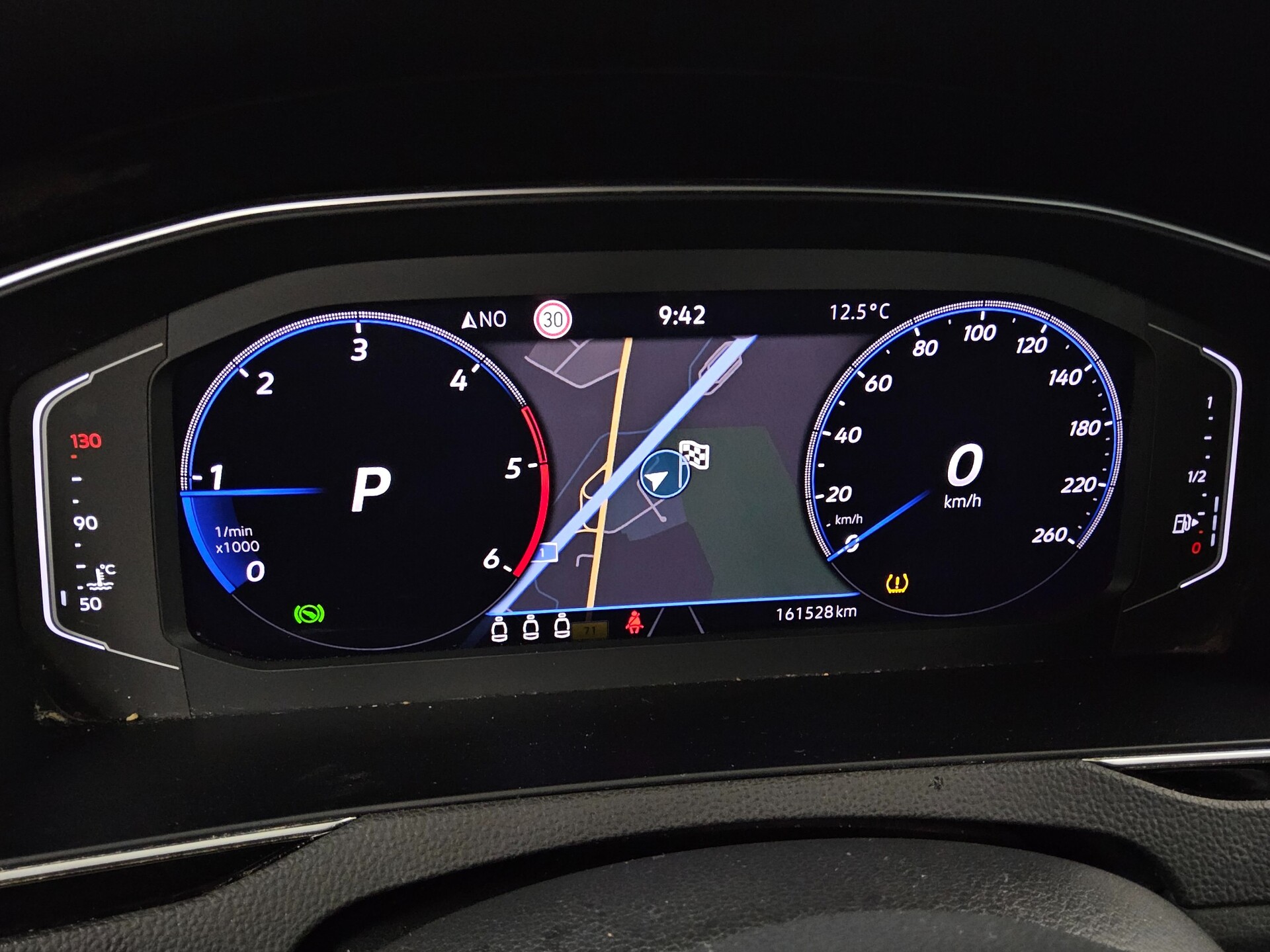 Volkswagen Passat Var. 2.0 TDI Business Navi LED AID RfK 8