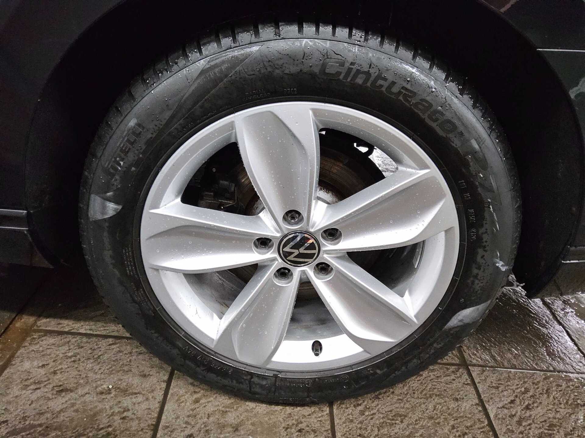 Volkswagen Passat Var. 2.0 TDI Business Navi LED AID RFK 11