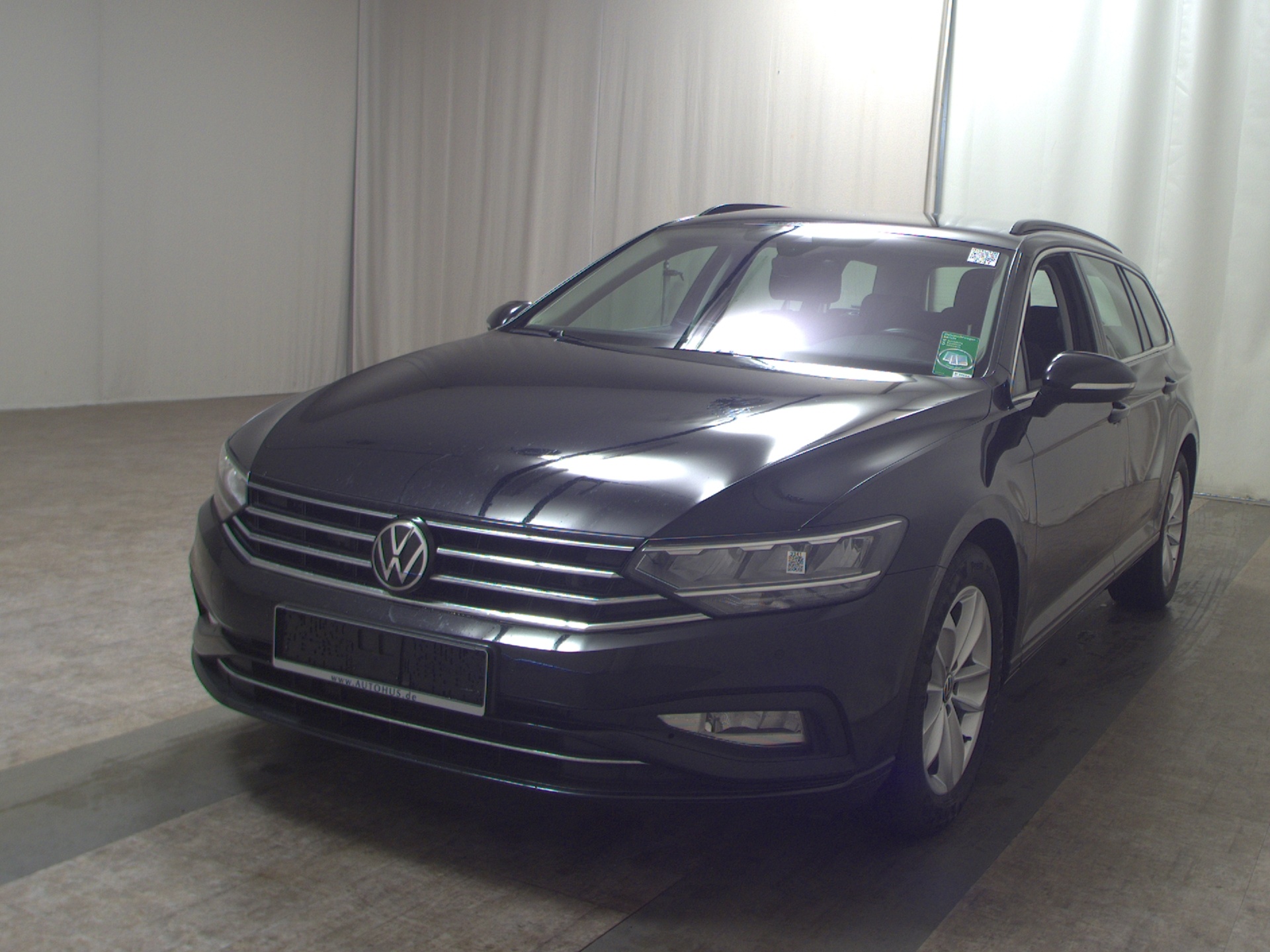 Volkswagen Passat Var. 2.0 TDI Business Navi LED AID RFK 2