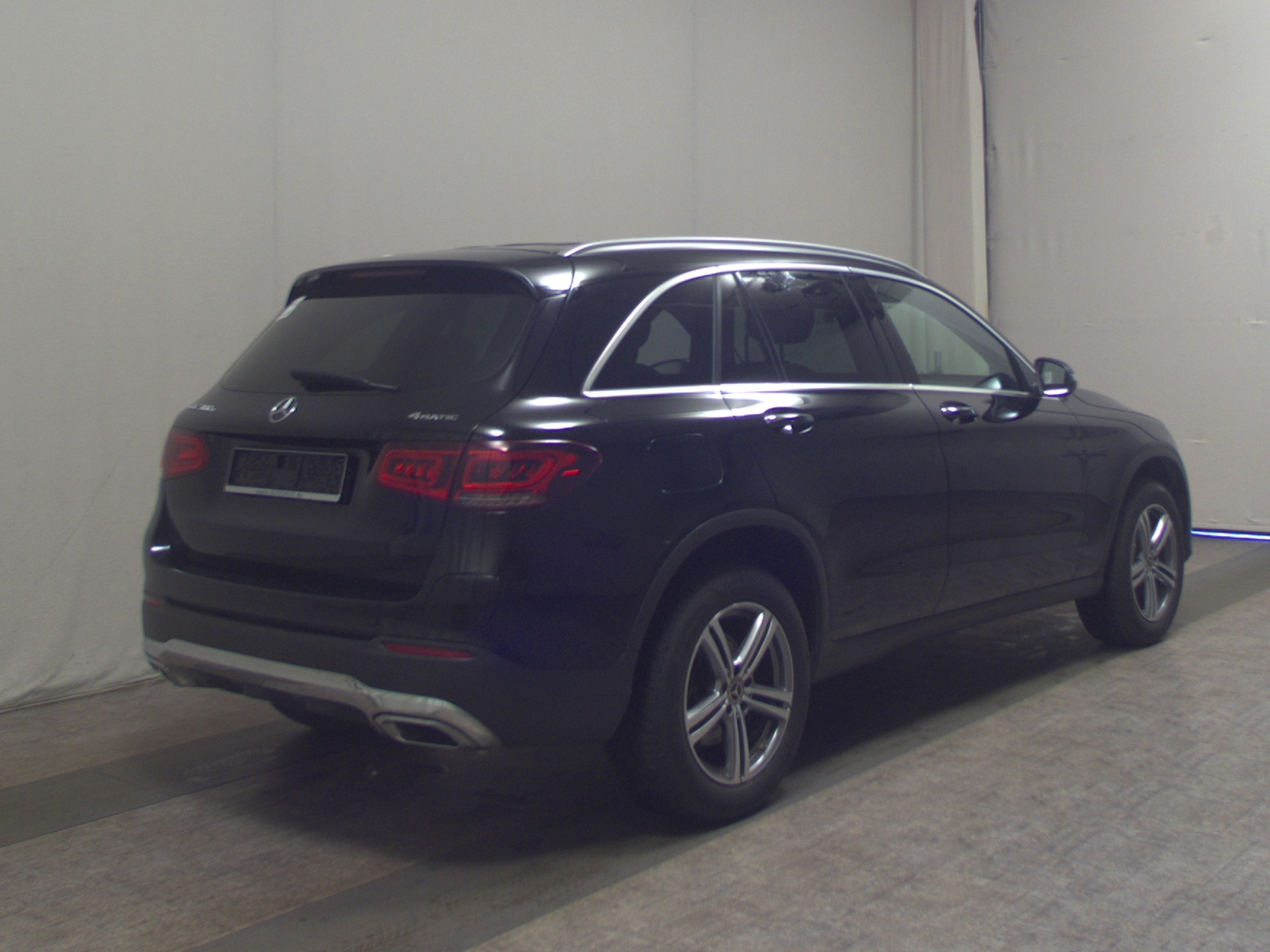 Mercedes-Benz GLC 300 e 4M Navi LED MBUX Kamera Distronic+ 4