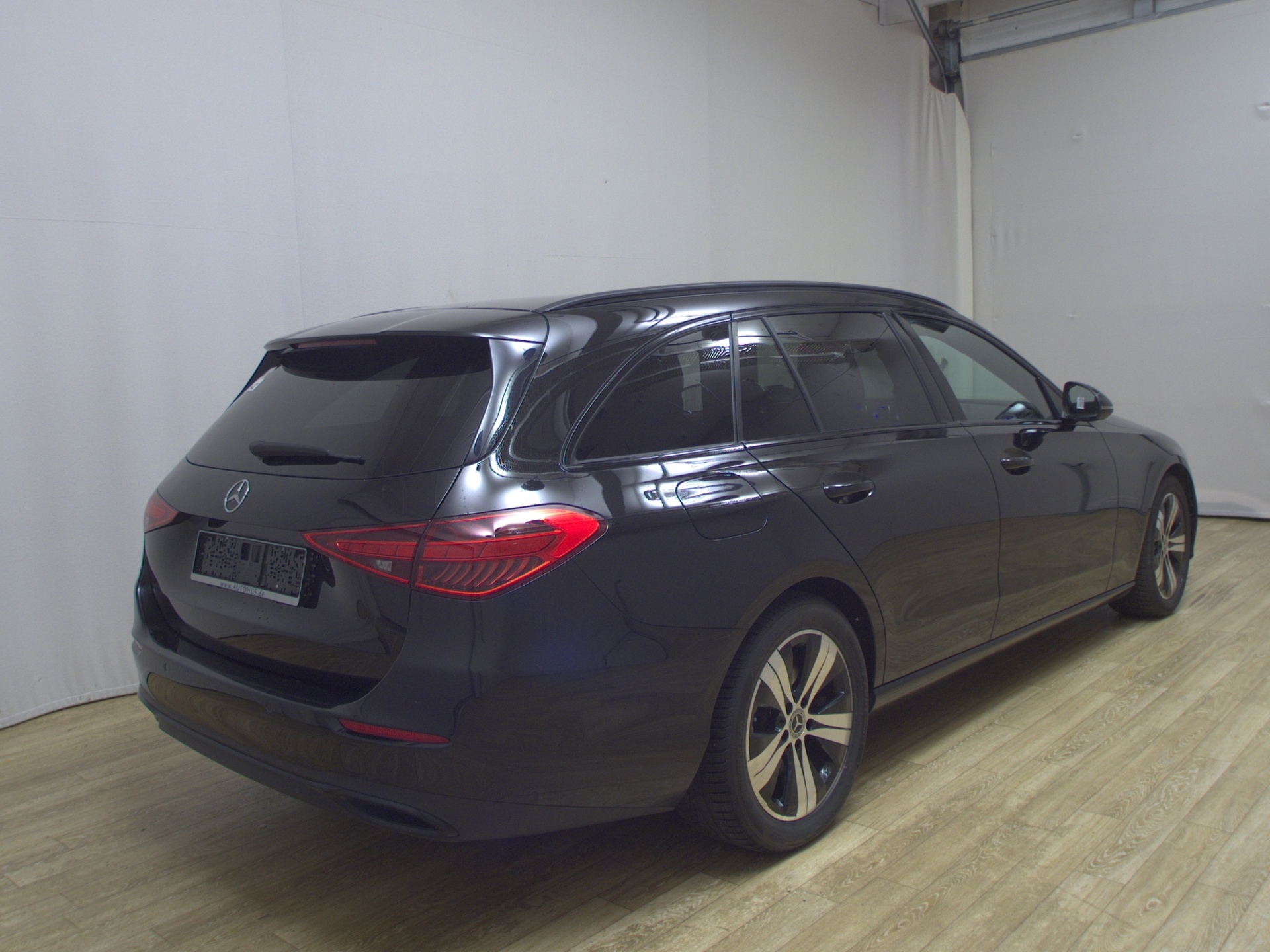 Mercedes-Benz C 220 T d Avantgarde T-Leder Navi LED Sound RfK 4