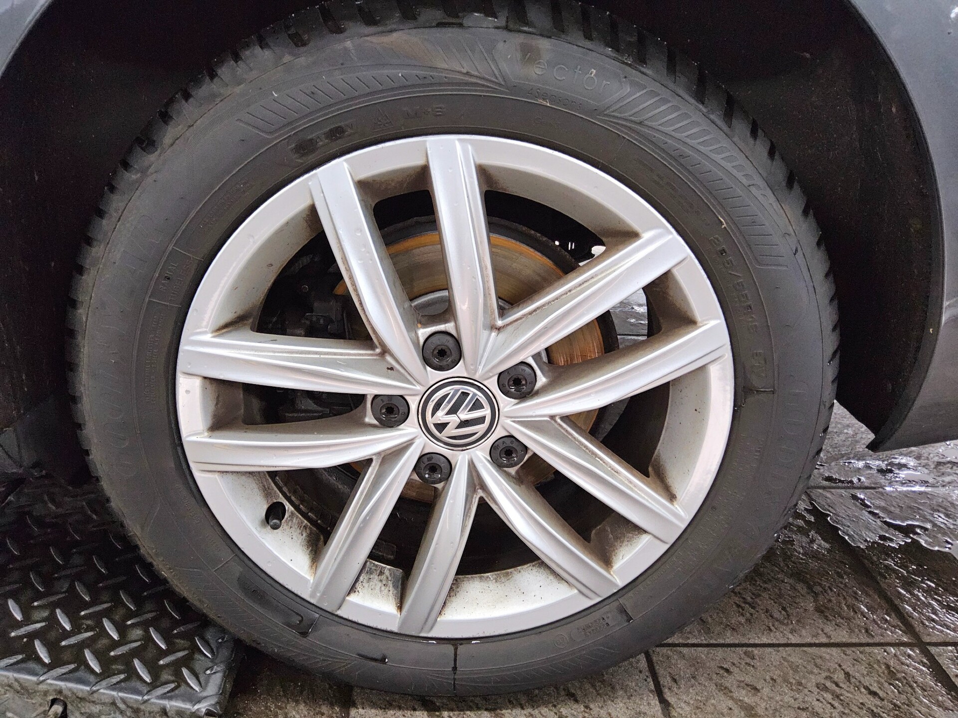 Volkswagen Golf-7 Var. 2.0 TDI Comf. Navi LED ACC PDC 10