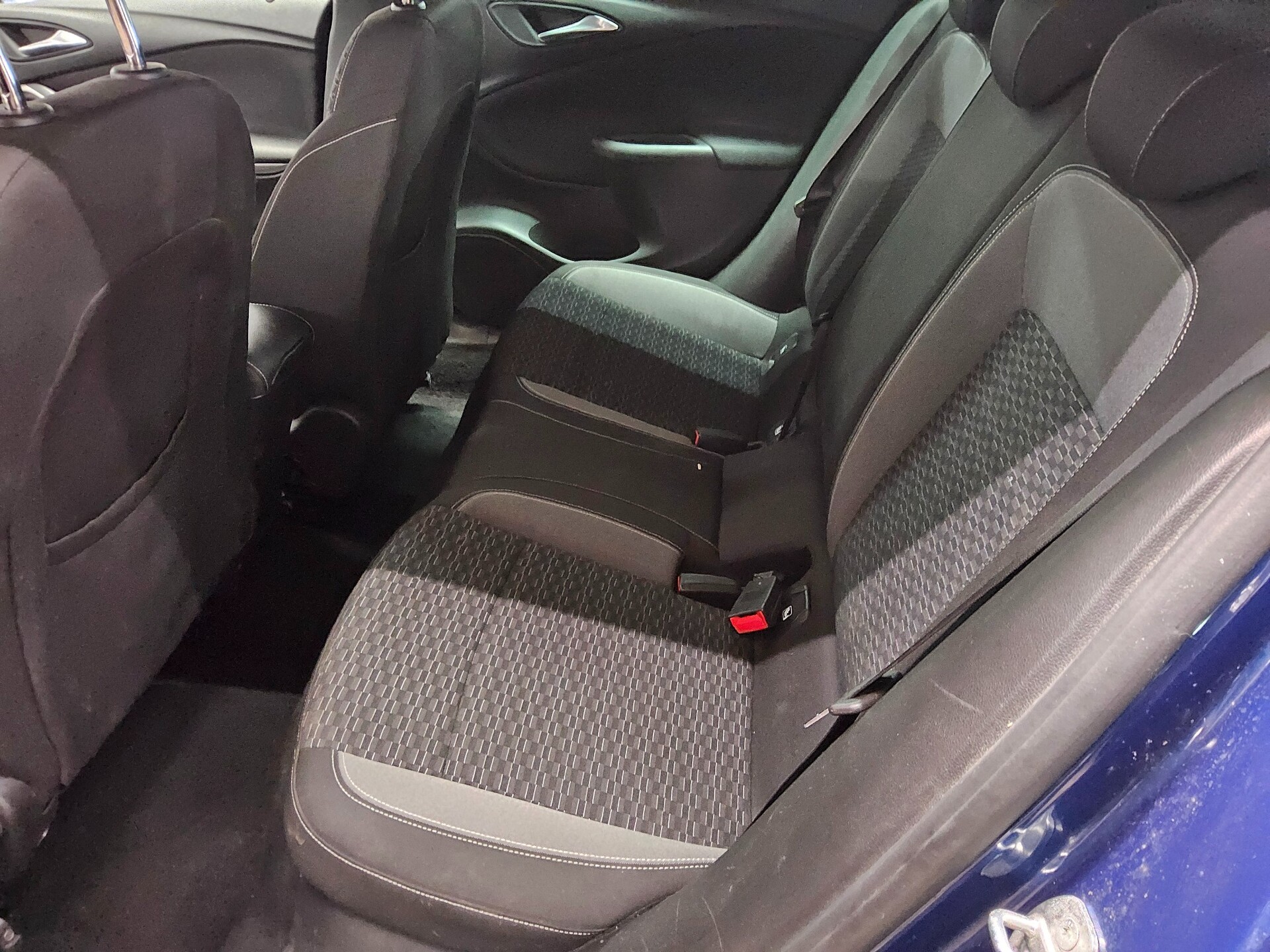 Opel Astra ST 1.5 D Business Elegance Navi LED PDC 13