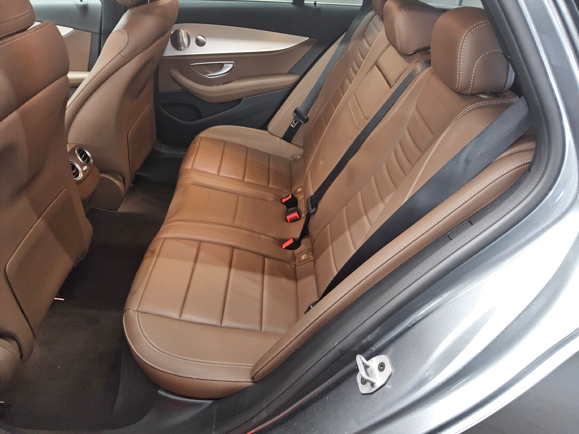 Mercedes-Benz E 300 T de Avantgarde Leder Navi Burmester HuD 13