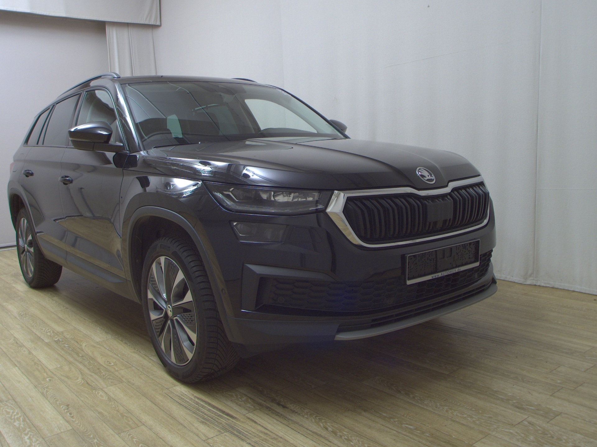 Skoda Kodiaq 2.0 TDI Tour Navi LED vc RfK ACC 4xShz 3