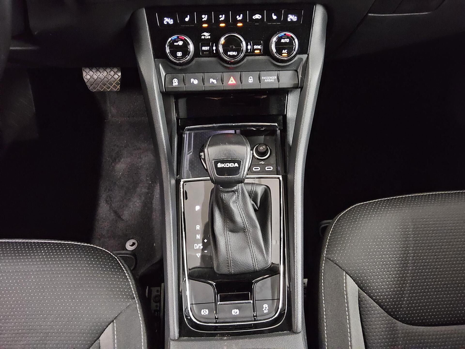 Skoda Kodiaq 2.0 TDI Tour Navi LED vc RfK ACC 4xShz 6