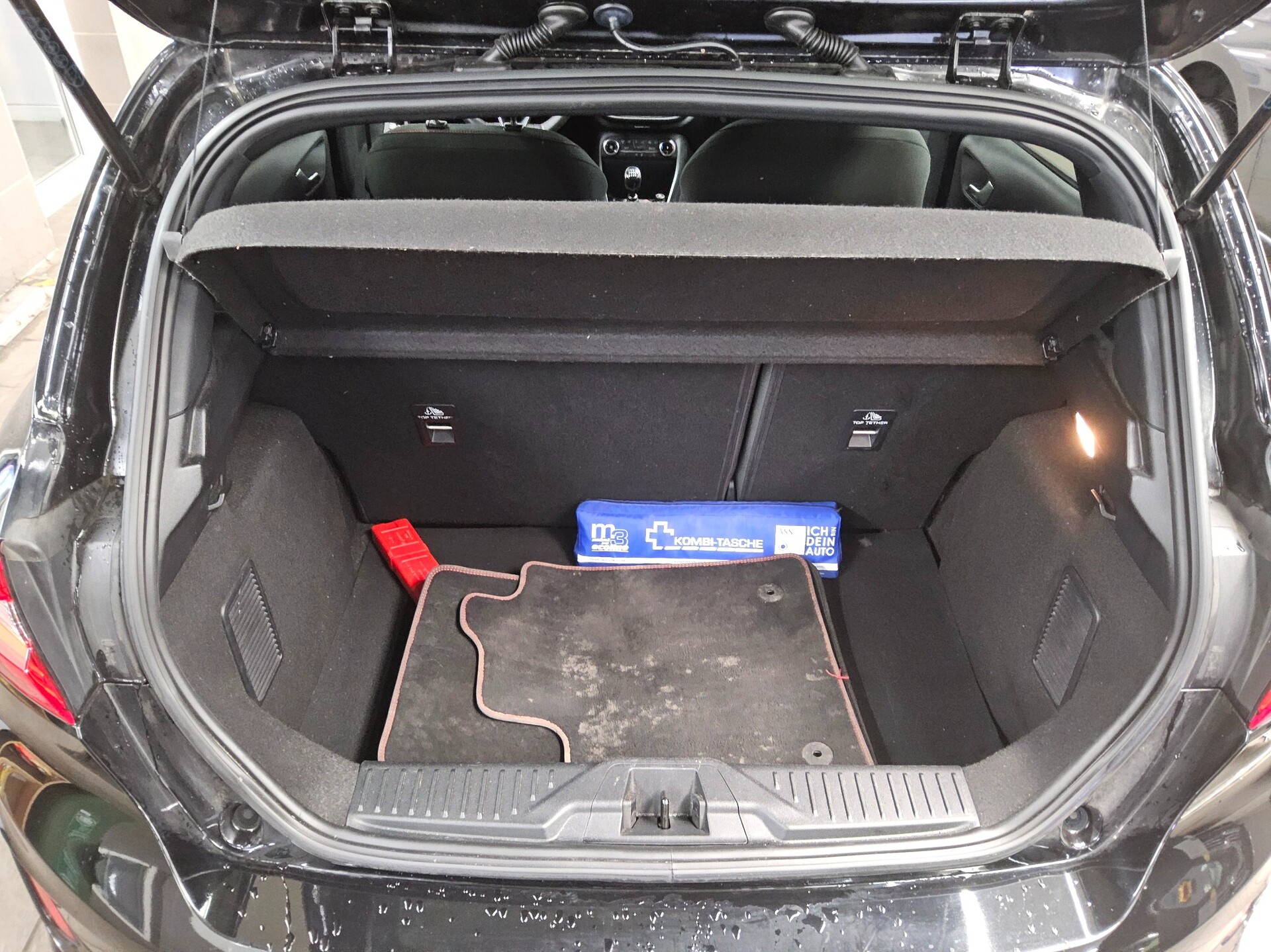 Ford Fiesta 1.0 EB ST-Line Navi LED ACC Shz PDC BT 11