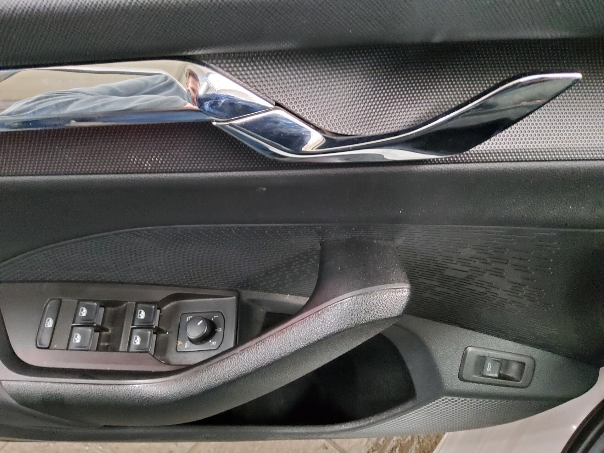 Skoda Octavia Kombi 2.0 TDI Style Navi LED Virtual HuD 10