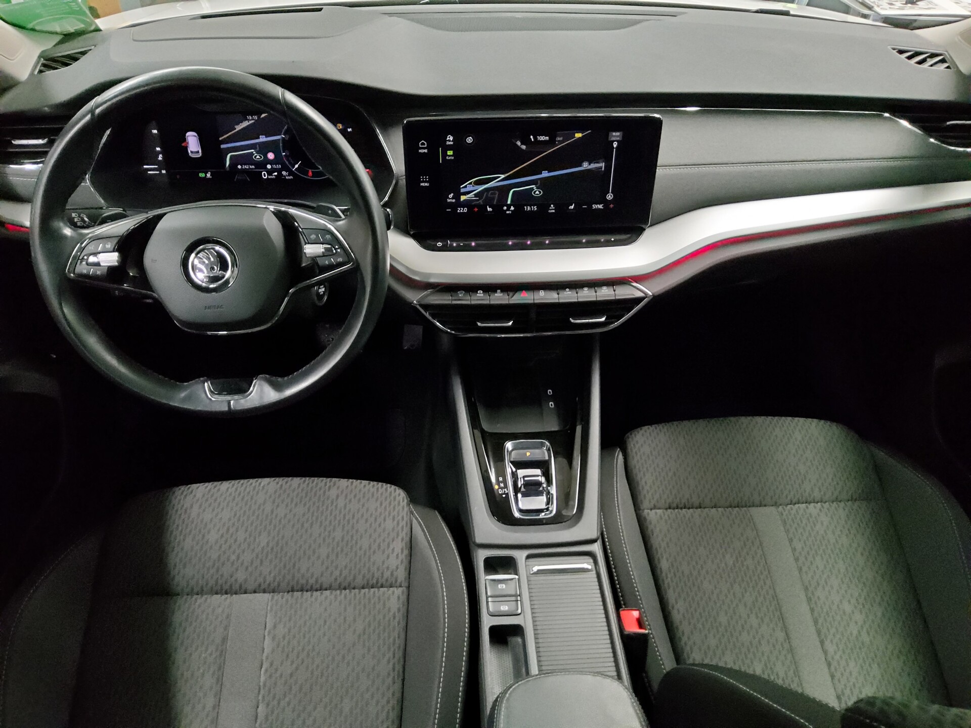 Skoda Octavia Kombi 2.0 TDI Style Navi LED Virtual HuD 5