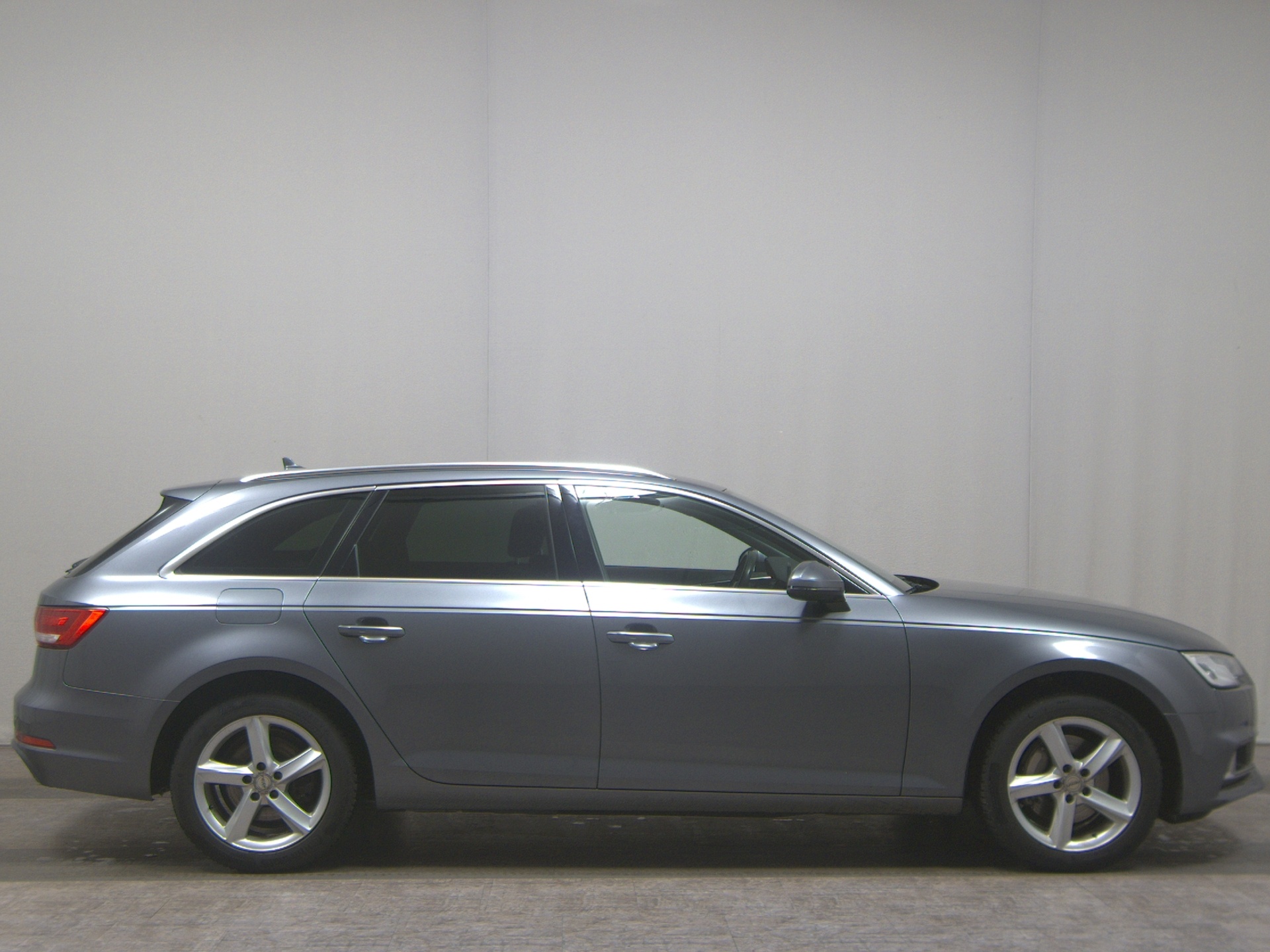 Audi A4 Avant 40 TDI sport Navi Xenon AHK