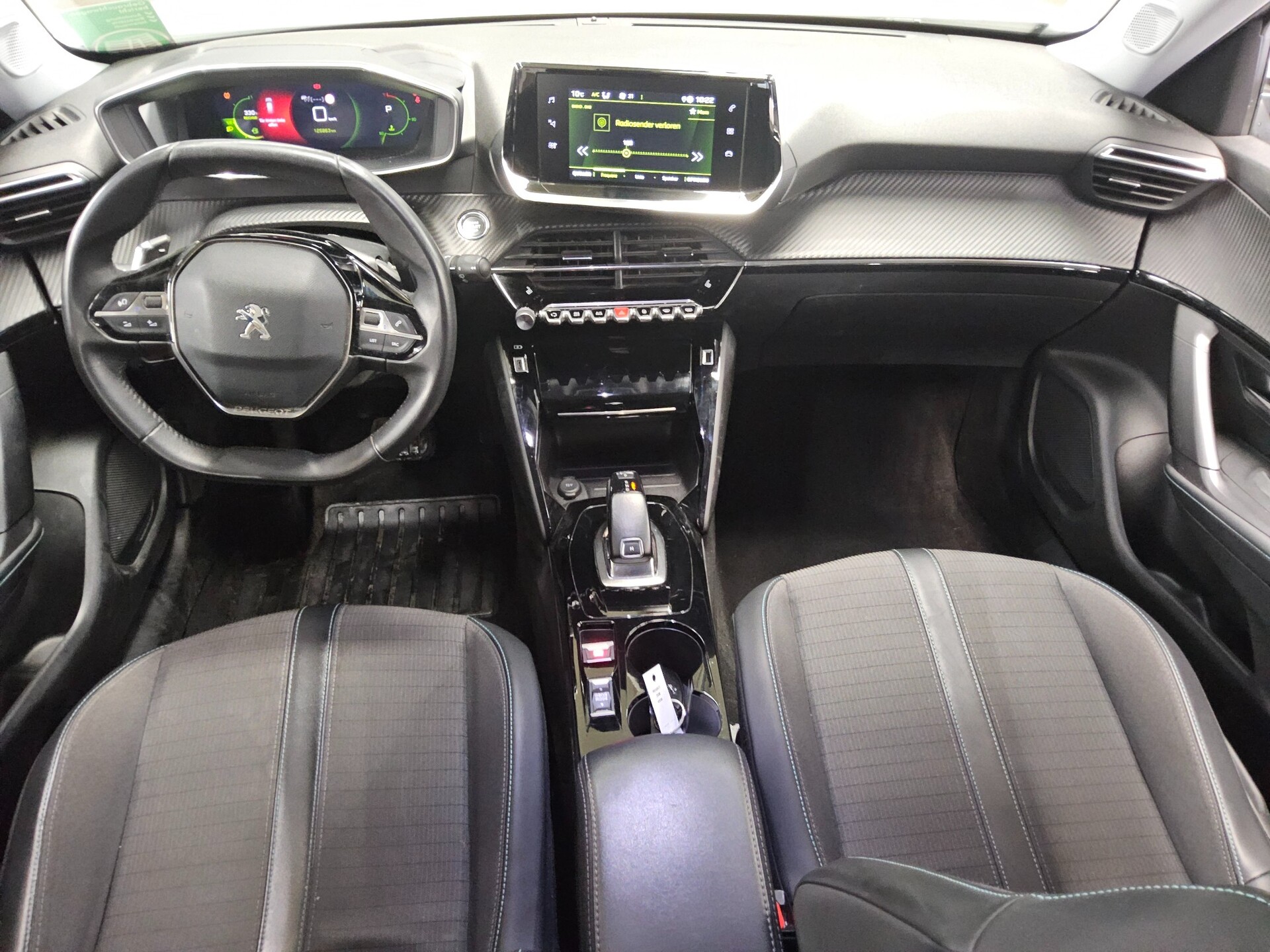 Peugeot 2008 1.5 BlueHDi 130 Allure T-Leder LED RfK ACC 5