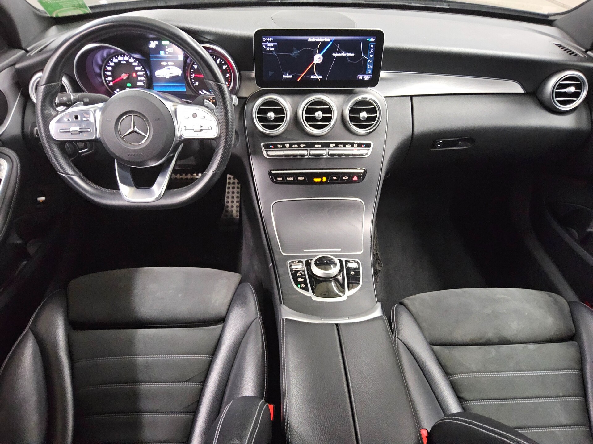 Mercedes-Benz C 200 AMG-Line Navi LED Distronic+ 5