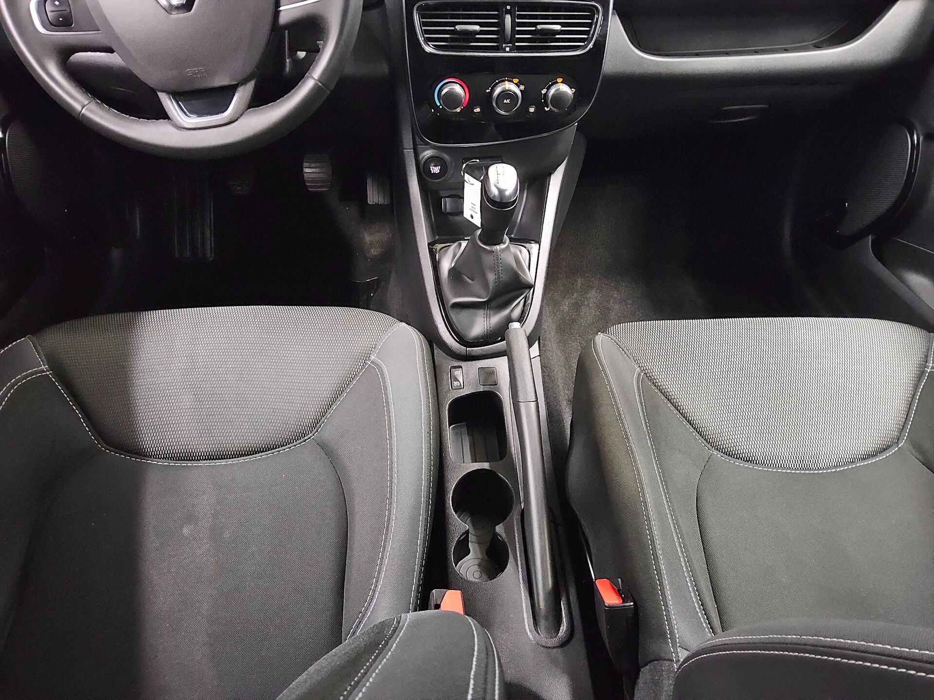 Renault Clio 0.9 TCe Navi Shz PDC BT Klima 6