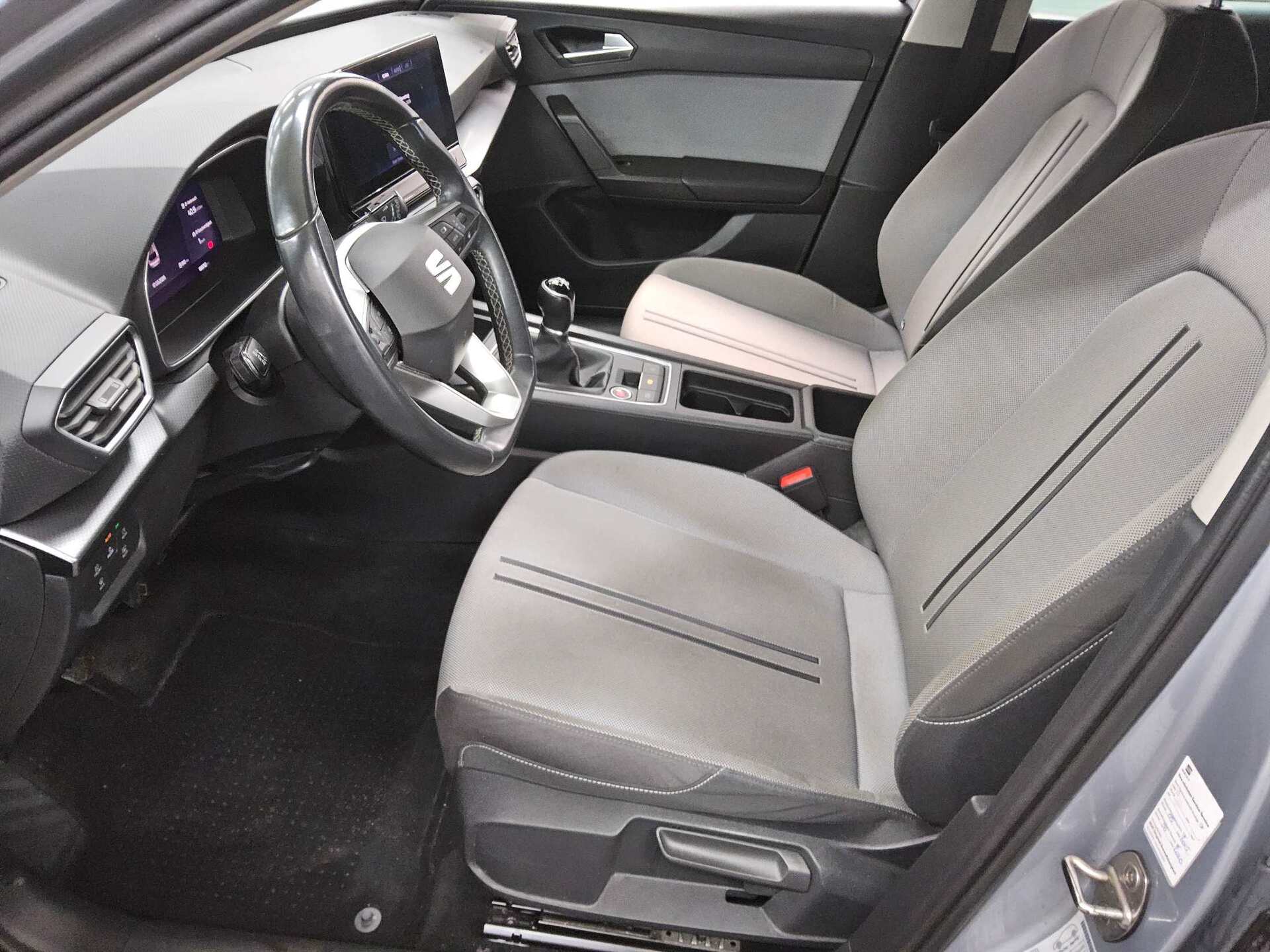 Seat Leon Sportstourer 2.0 TDI Style Navi LED vc PDC 9