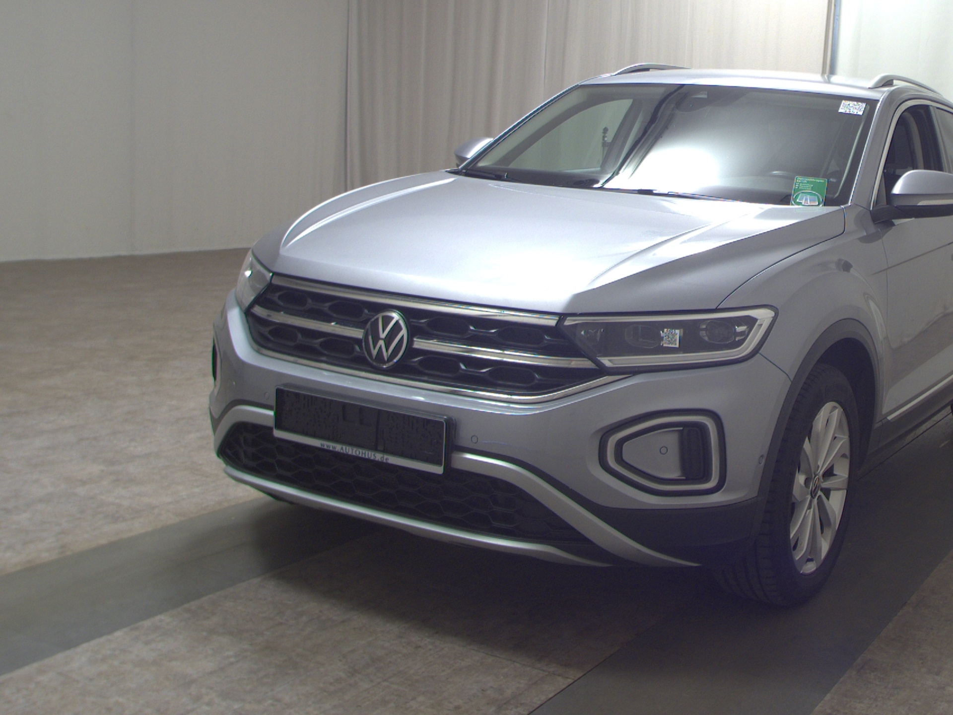 Volkswagen T-Roc 2.0 TDI Style 2-Sitzer Navi LED AID RfK 2