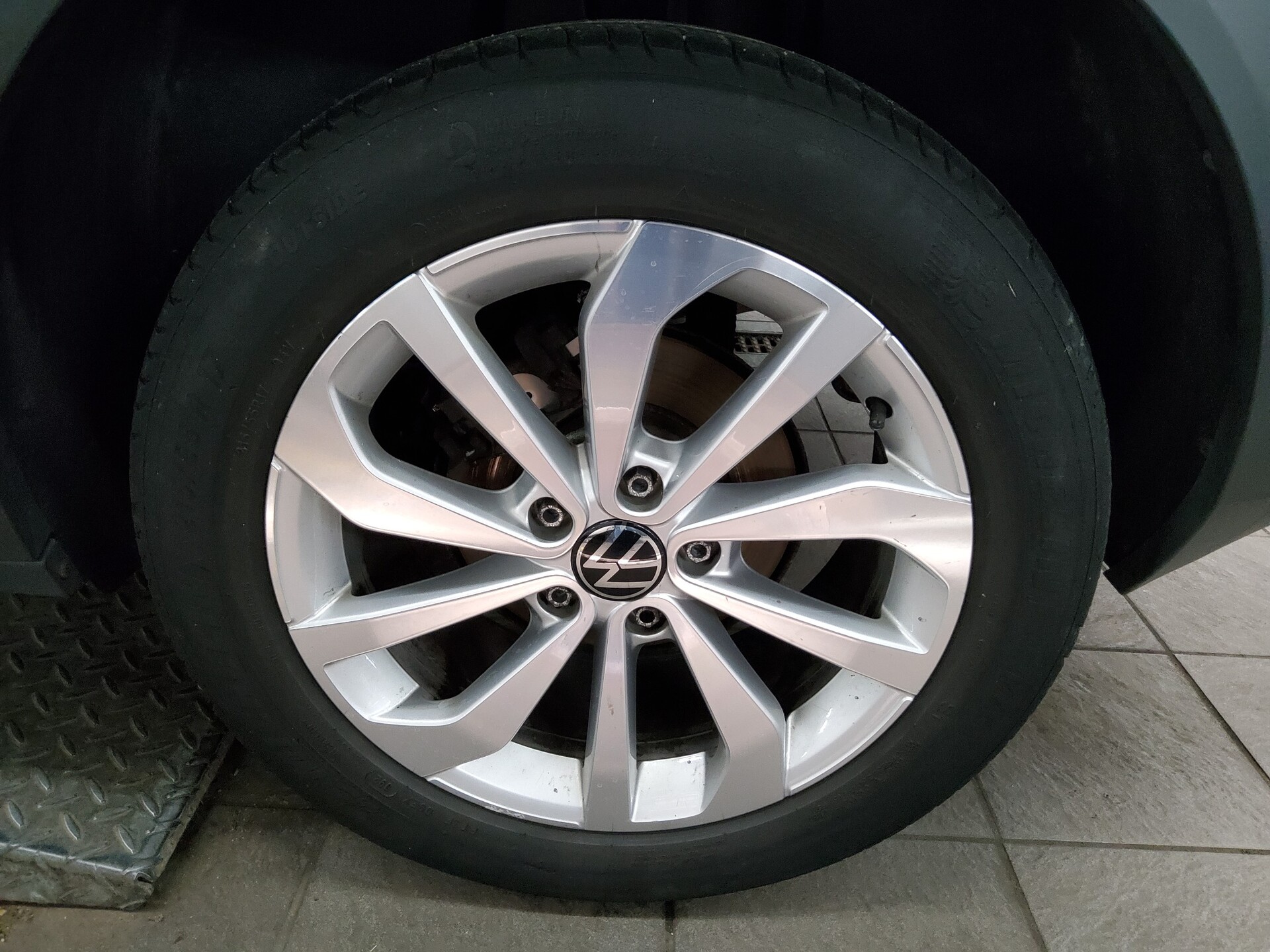 Volkswagen T-Roc 2.0 TDI Style 2-Sitzer Navi LED AID RfK 11