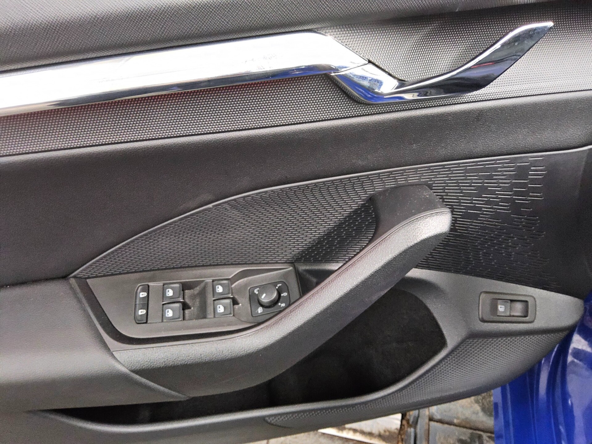 Skoda Octavia Kombi 1.4 TSI Style Navi LED HuD RfK Shz 10