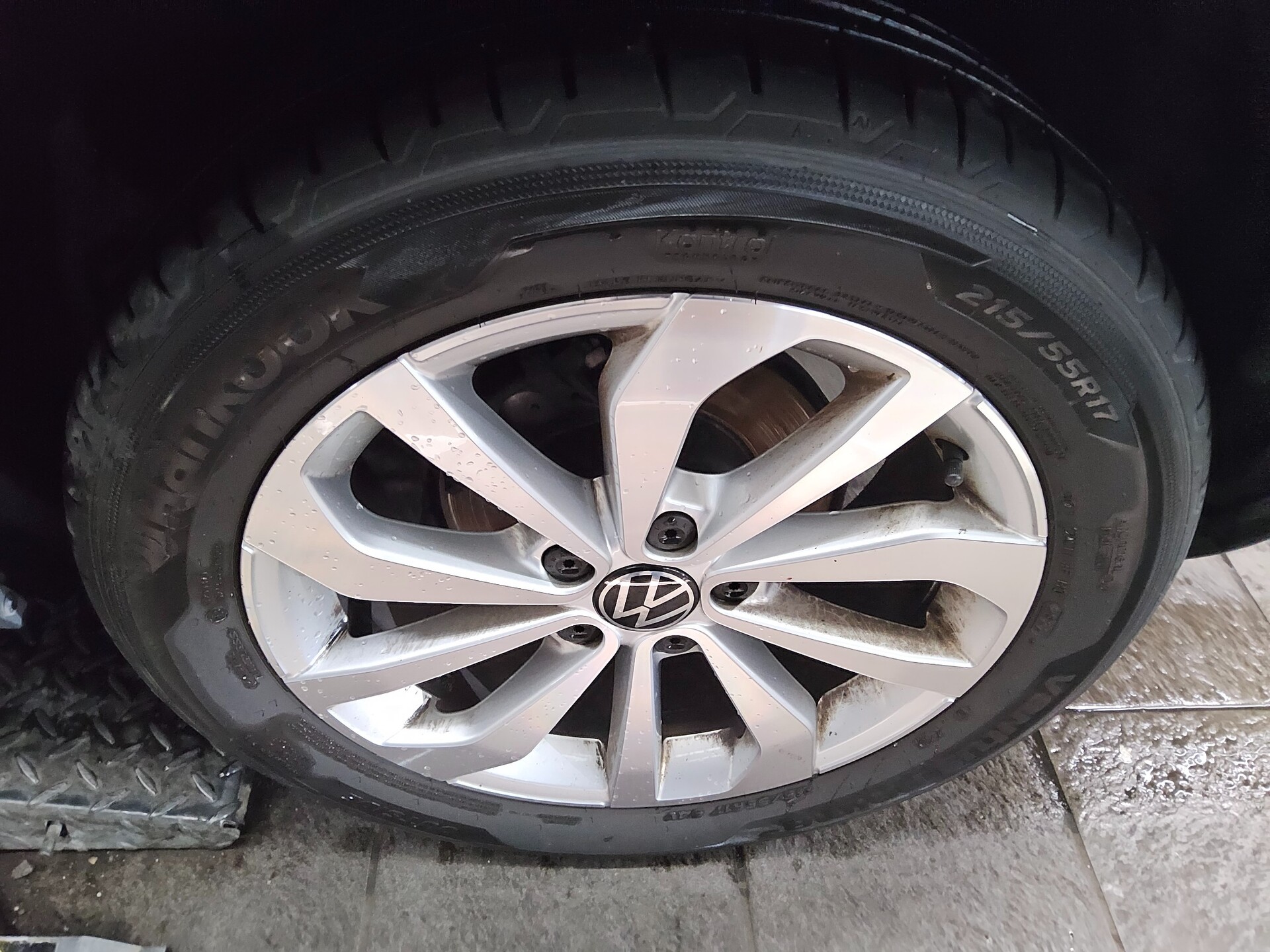 Volkswagen T-Roc 2.0 TDI Style Navi vor. LED AID RfK AHK 11