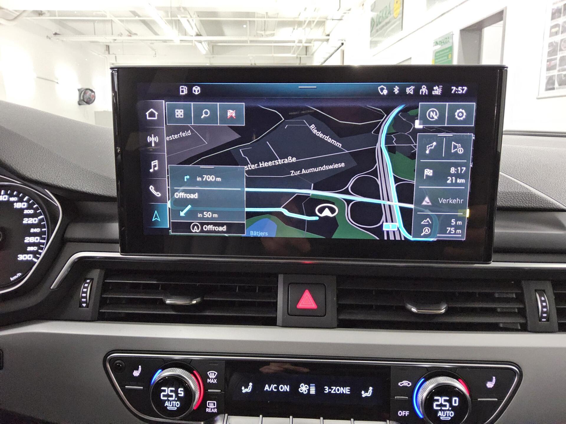 Audi A4 Avant 35 TFSI S-Line Leder Navi LED Sound RFK 7