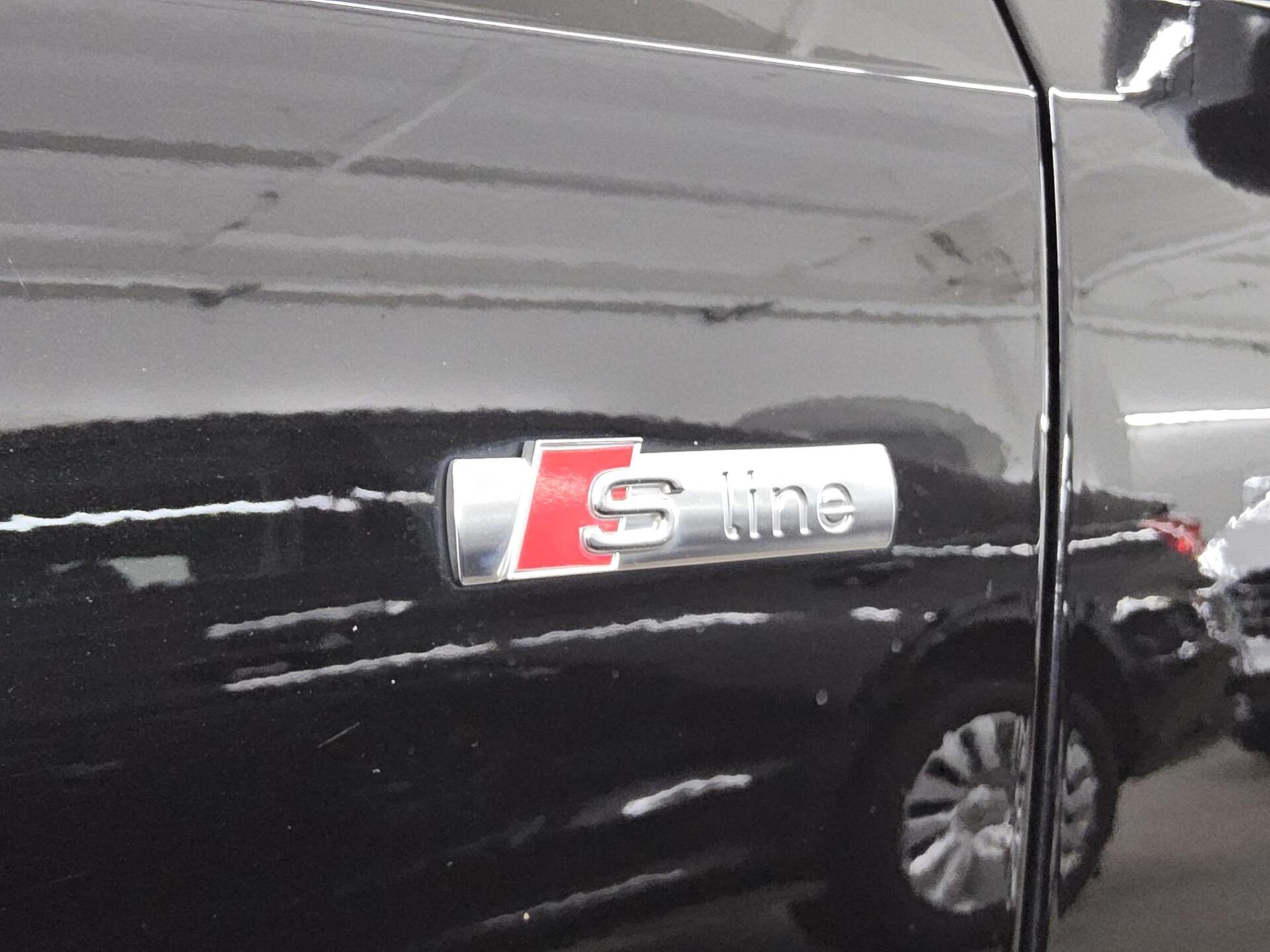 Audi A4 Avant 35 TFSI S-Line Leder Navi LED Sound RFK 11