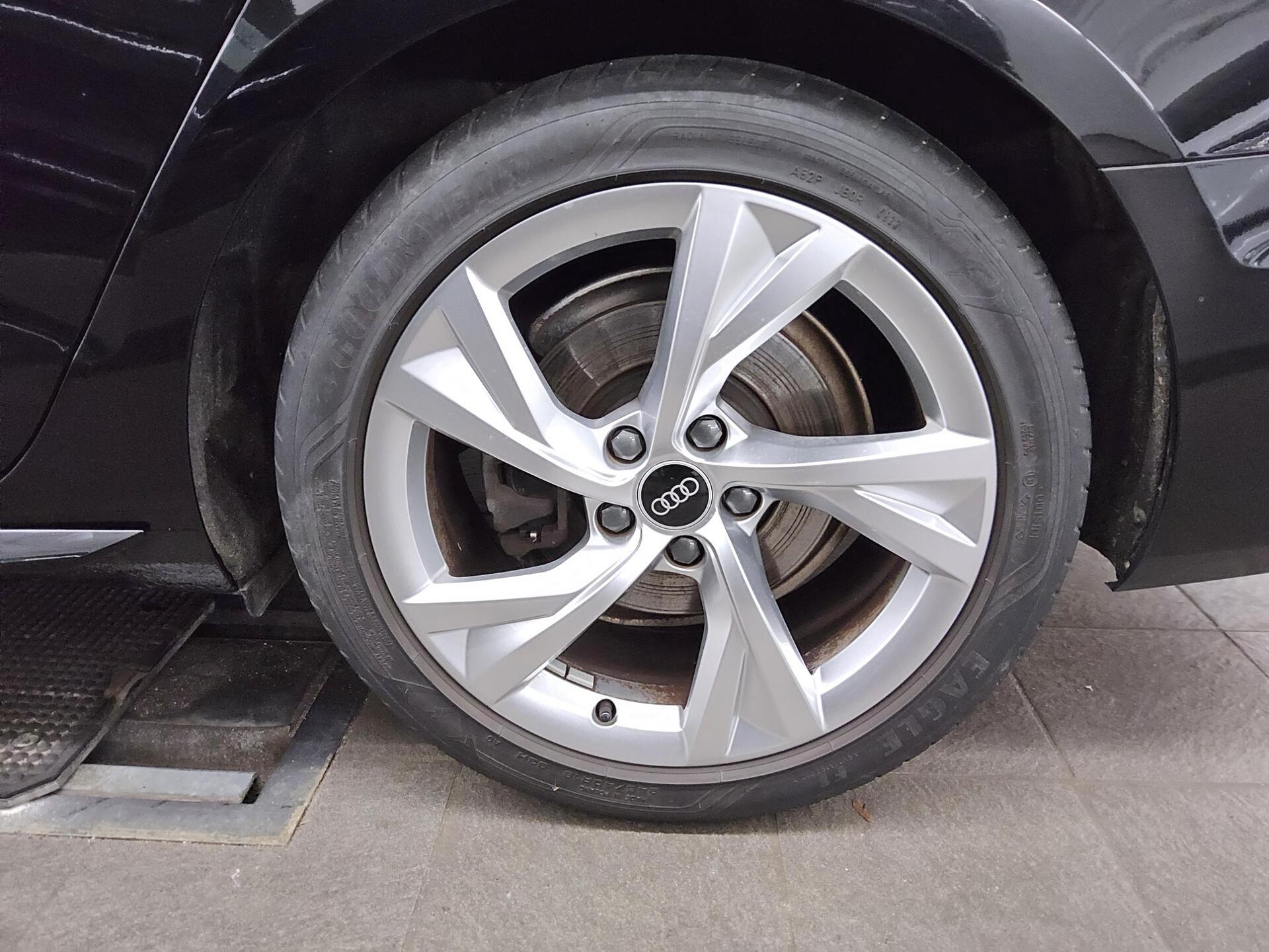 Audi A4 Avant 35 TFSI S-Line Leder Navi LED Sound RFK 10