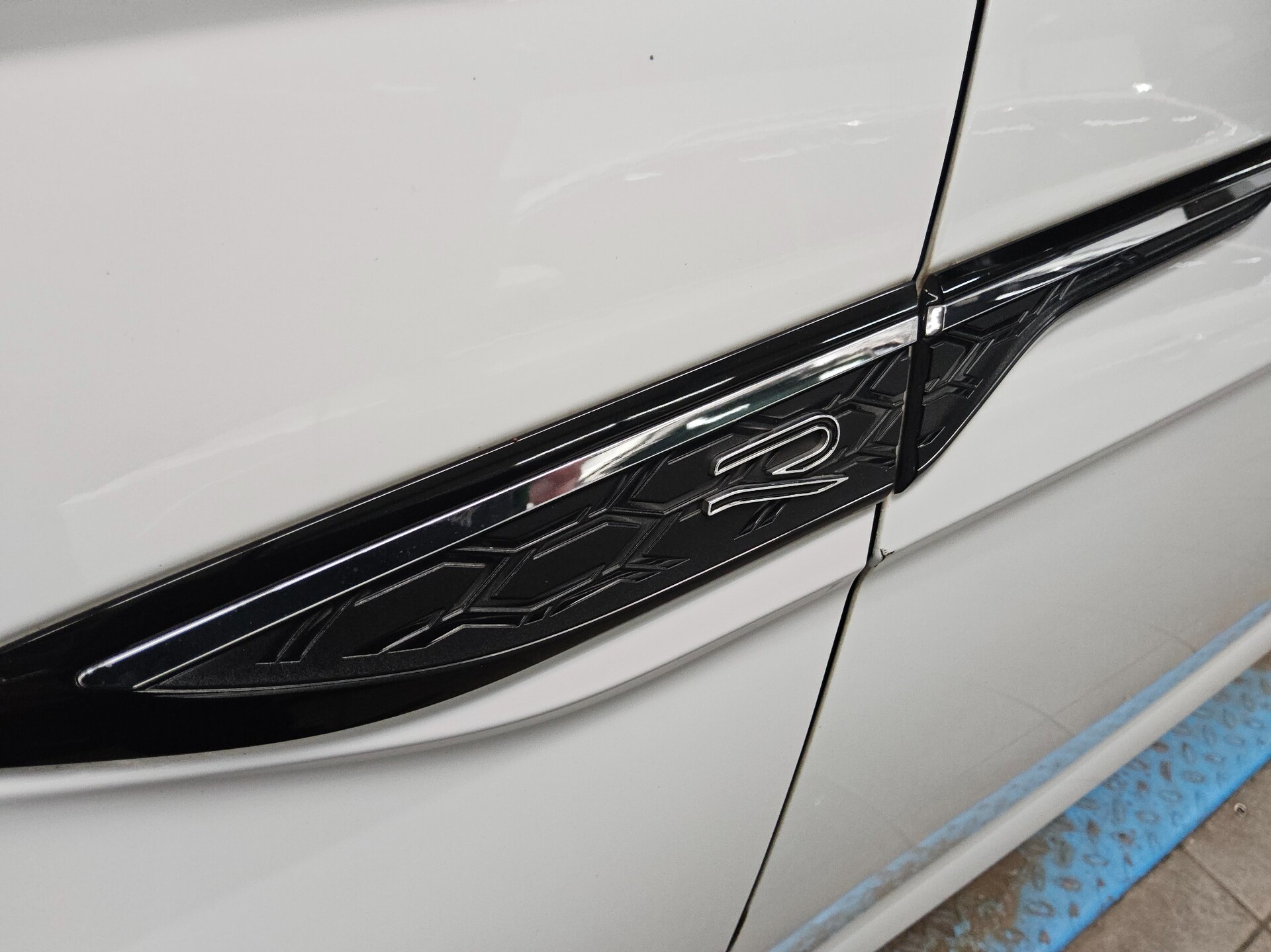 Volkswagen Taigo 1.0 TSI R-Line Navi LED AID RfK ACC PDC 12