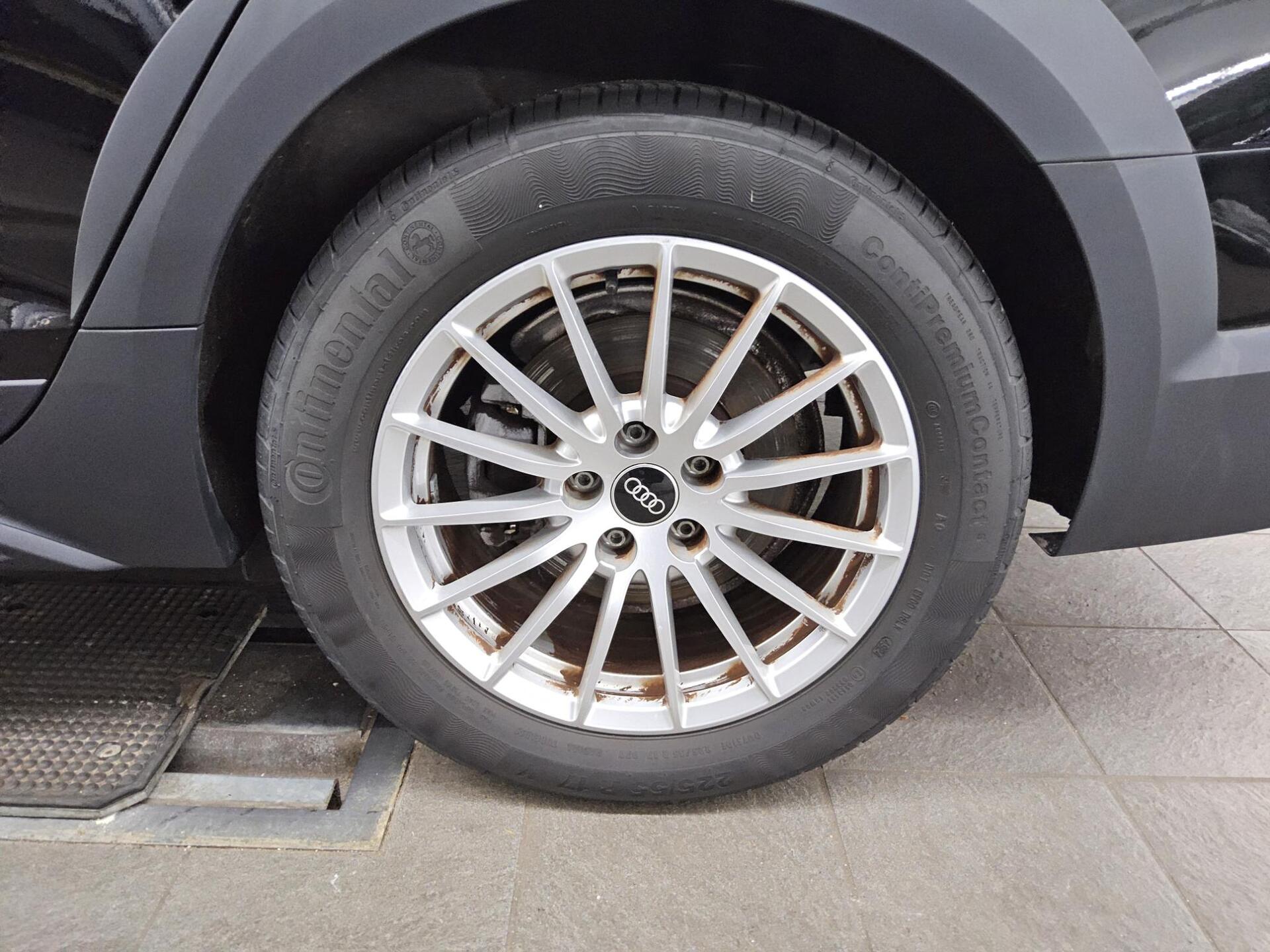 Audi A4 Allroad 40 TDI Qu. T-Leder Navi+ LED Pano RFK 10