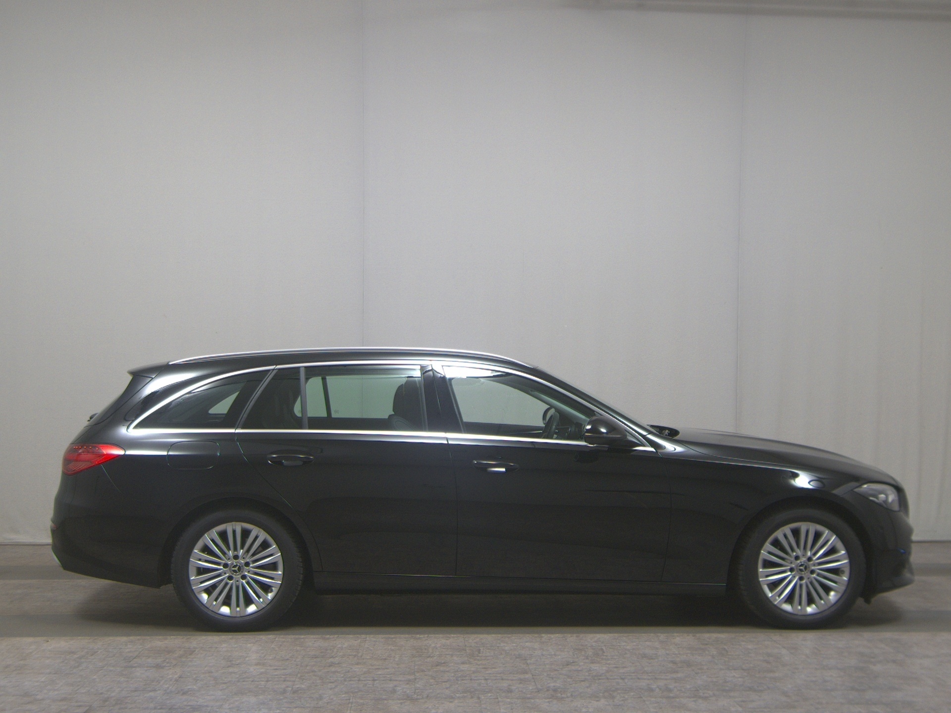 Mercedes-Benz C 200 T d Avantgarde T-Leder Navi LED MBUX+ RfK